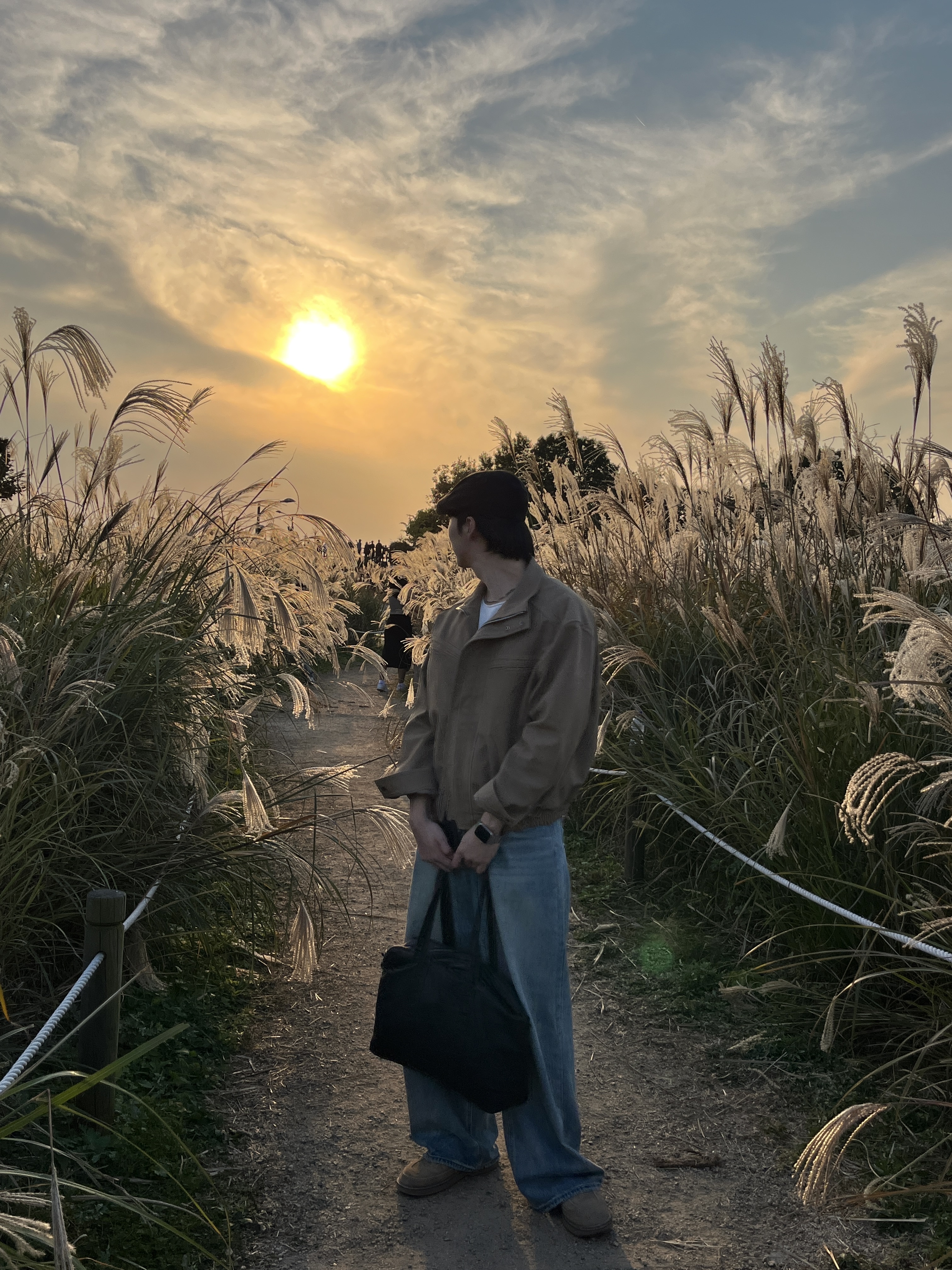 Millo Archive Lump Two Way Bag Black 착용 스타일 - 5