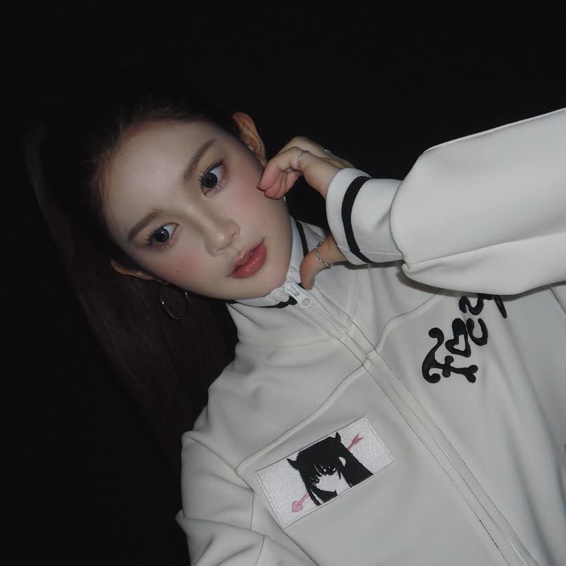 Bonnae Patch track jacket Black, Bonnae Patch track jacket White 착용 스타일 - 3