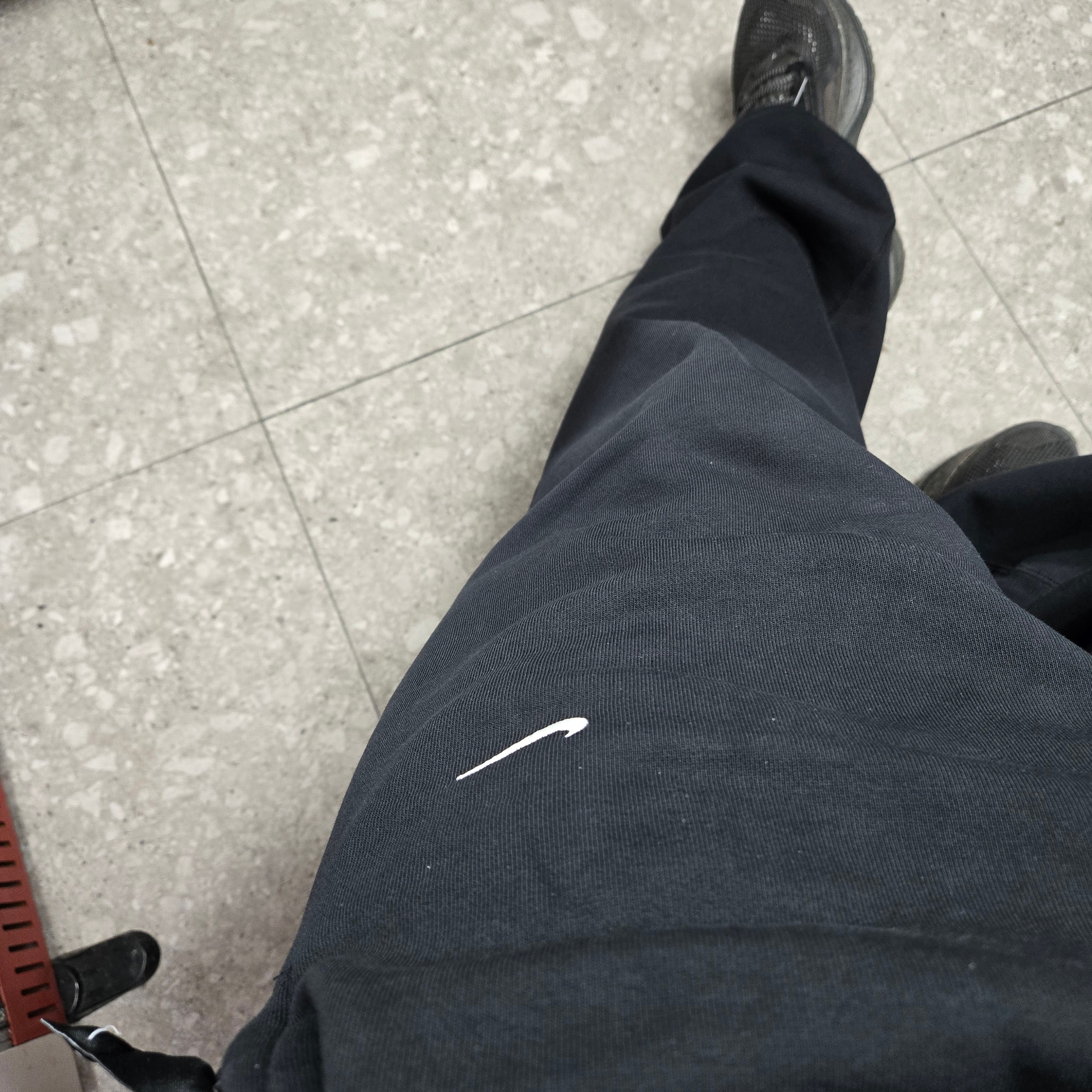 Nike NSW Swoosh Open Hem Fleece Pants Black - Asia 착용 스타일 - 2
