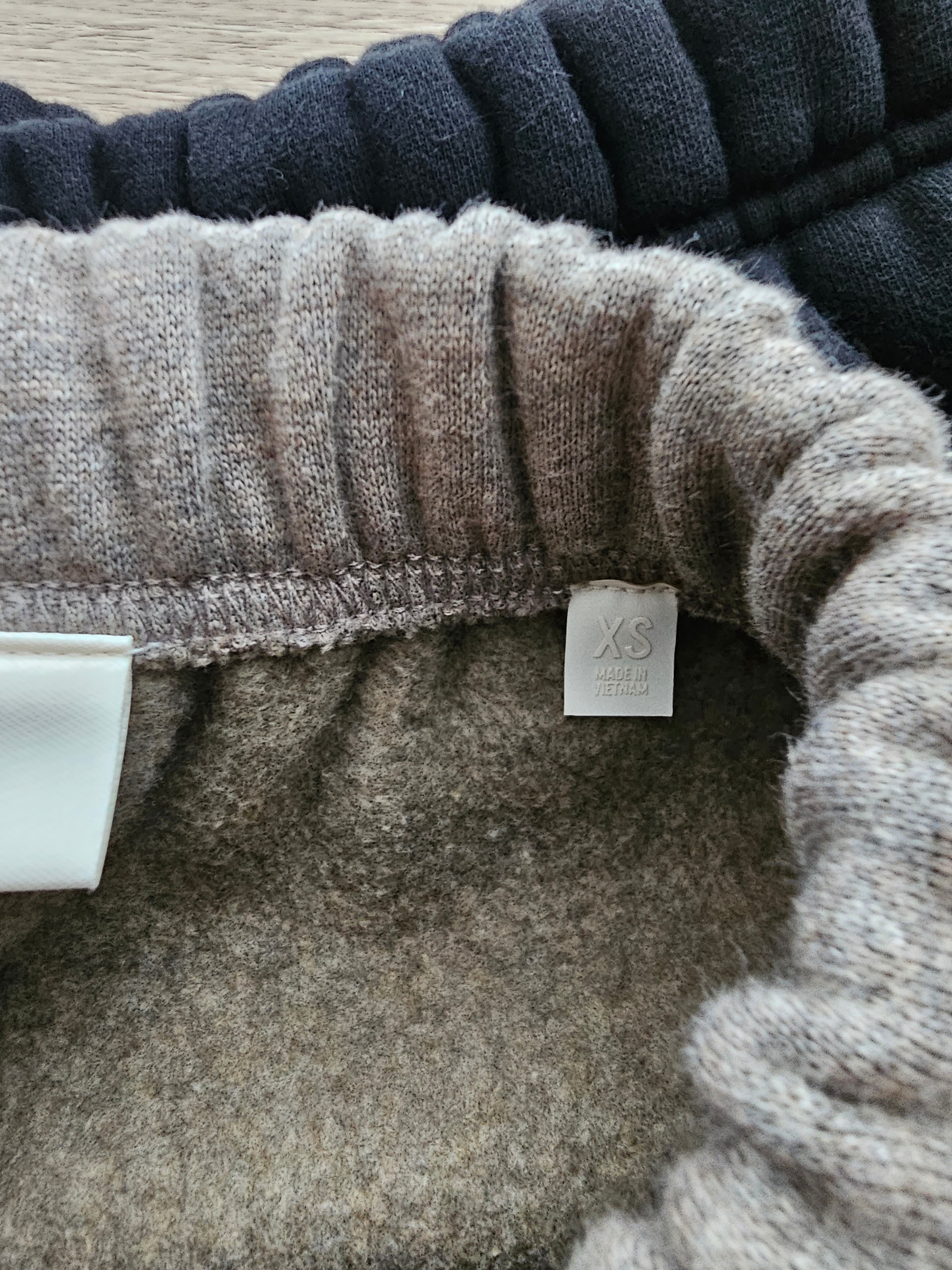 Essentials Fleece Relaxed Sweatpant Black - 24FW, Essentials Lounge Fleece Sweatpant Homestead Heather - 25SS 착용 스타일 - 3