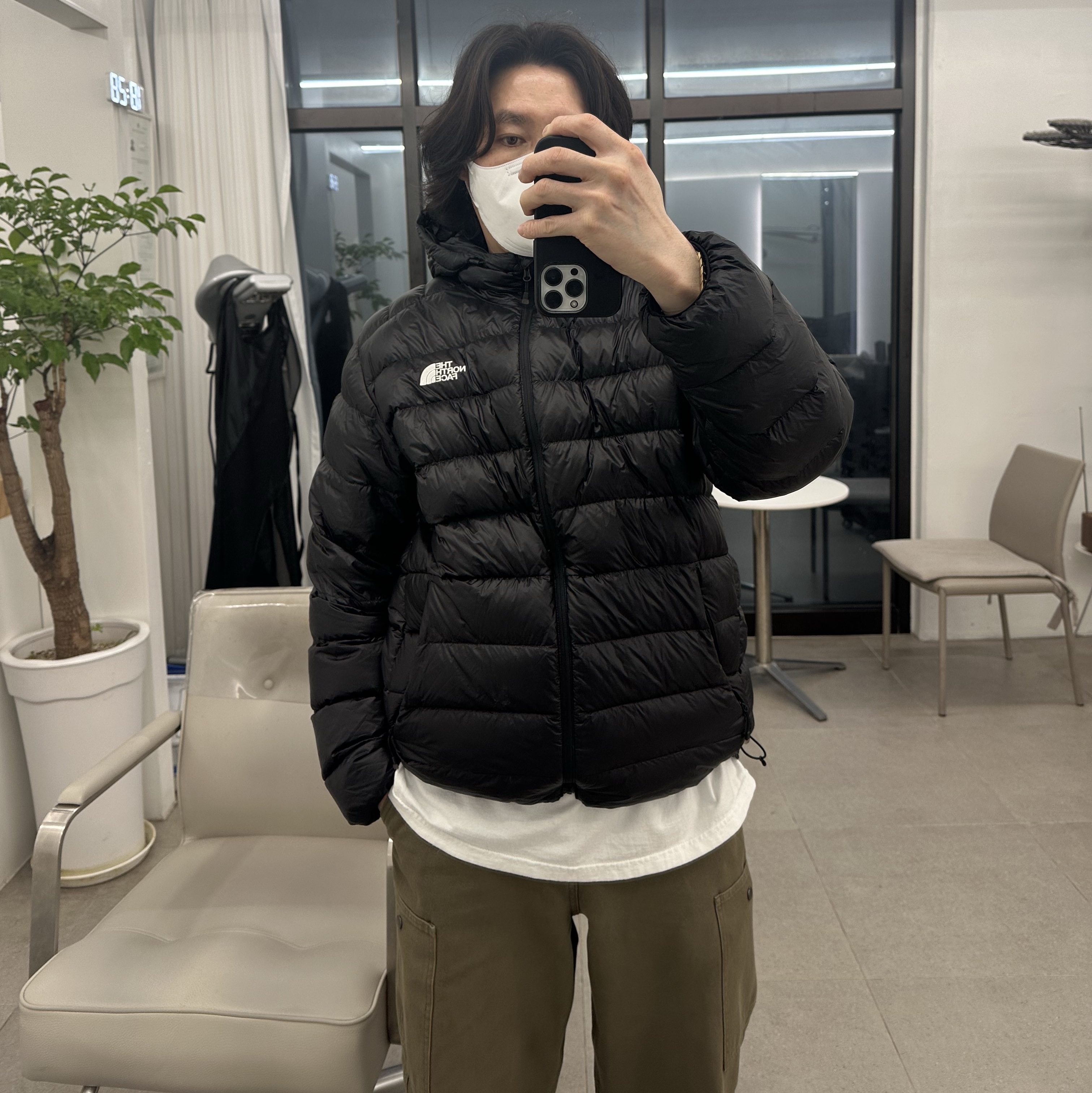 The North Face Matier EX RDS Down Hoodie Black 착용 스타일