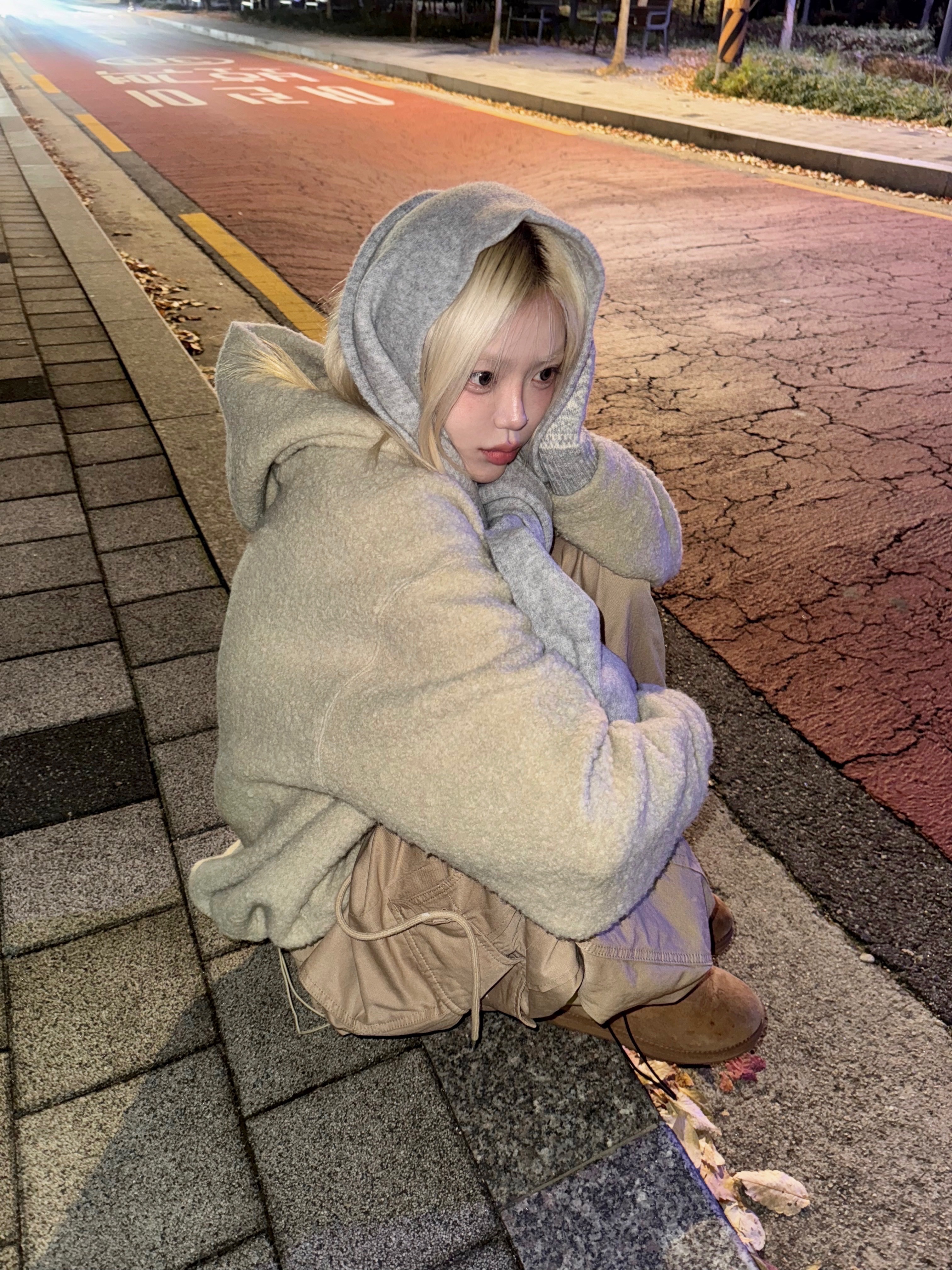 UGG Classic Mini Boots Chestnut 착용 스타일 - 4