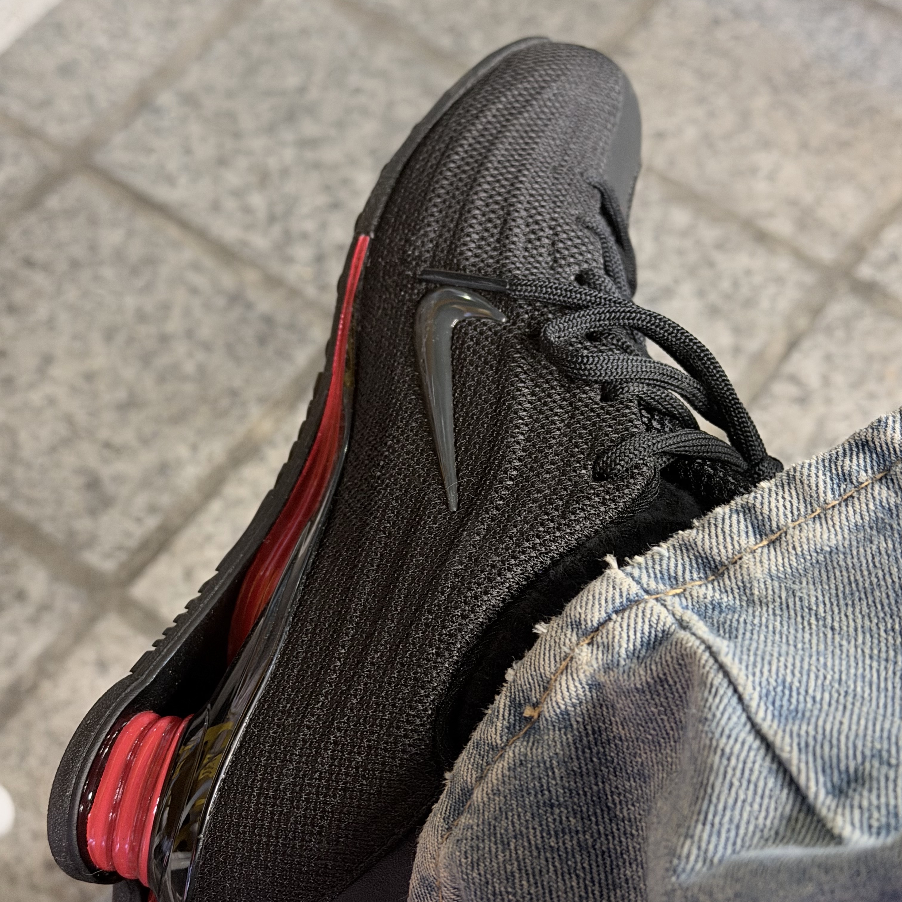 (W) Nike Shox Z Black University Red 착용 스타일