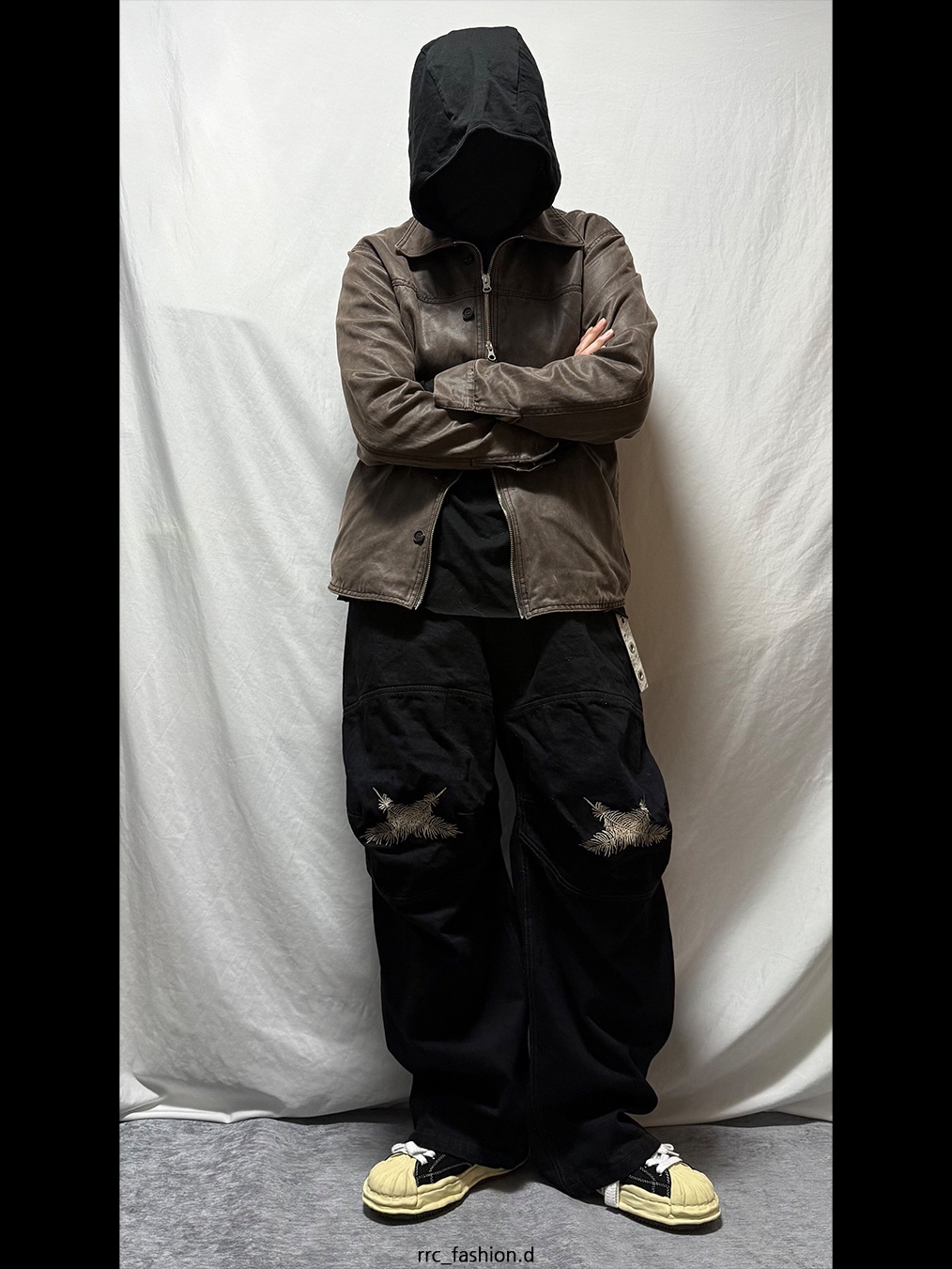 Aoiro Ooki Feather Denim Pants Dark Indigo 착용 스타일 - 1