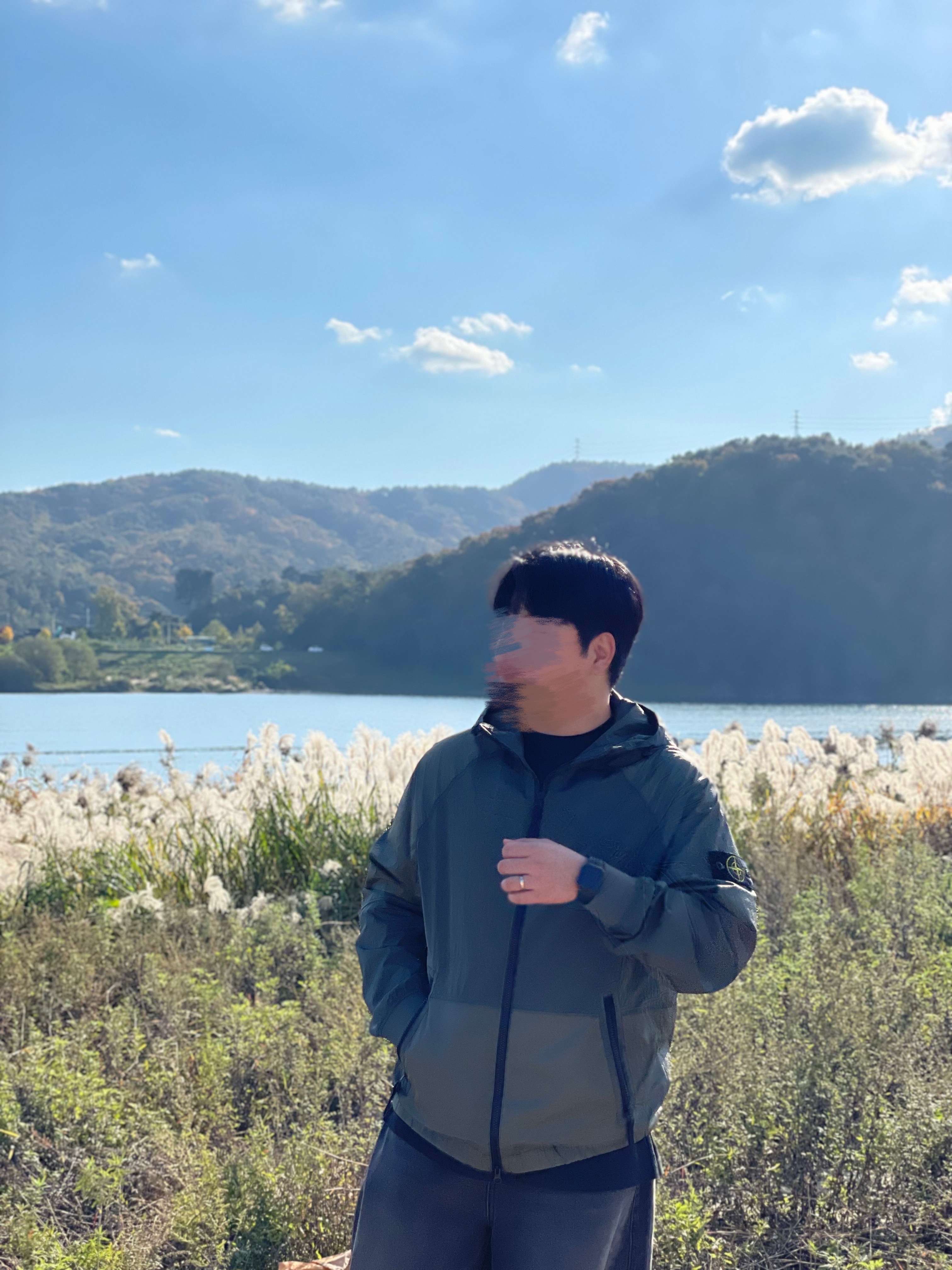 Stone Island 42020 Nylon Metal Watro-TC in Econyl Regenerated Nylon Hooded Jacket Dark Grey - 24SS, Jordan 1 x Travis Scott Retro Low OG SP Mocha 착용 스타일 - 3