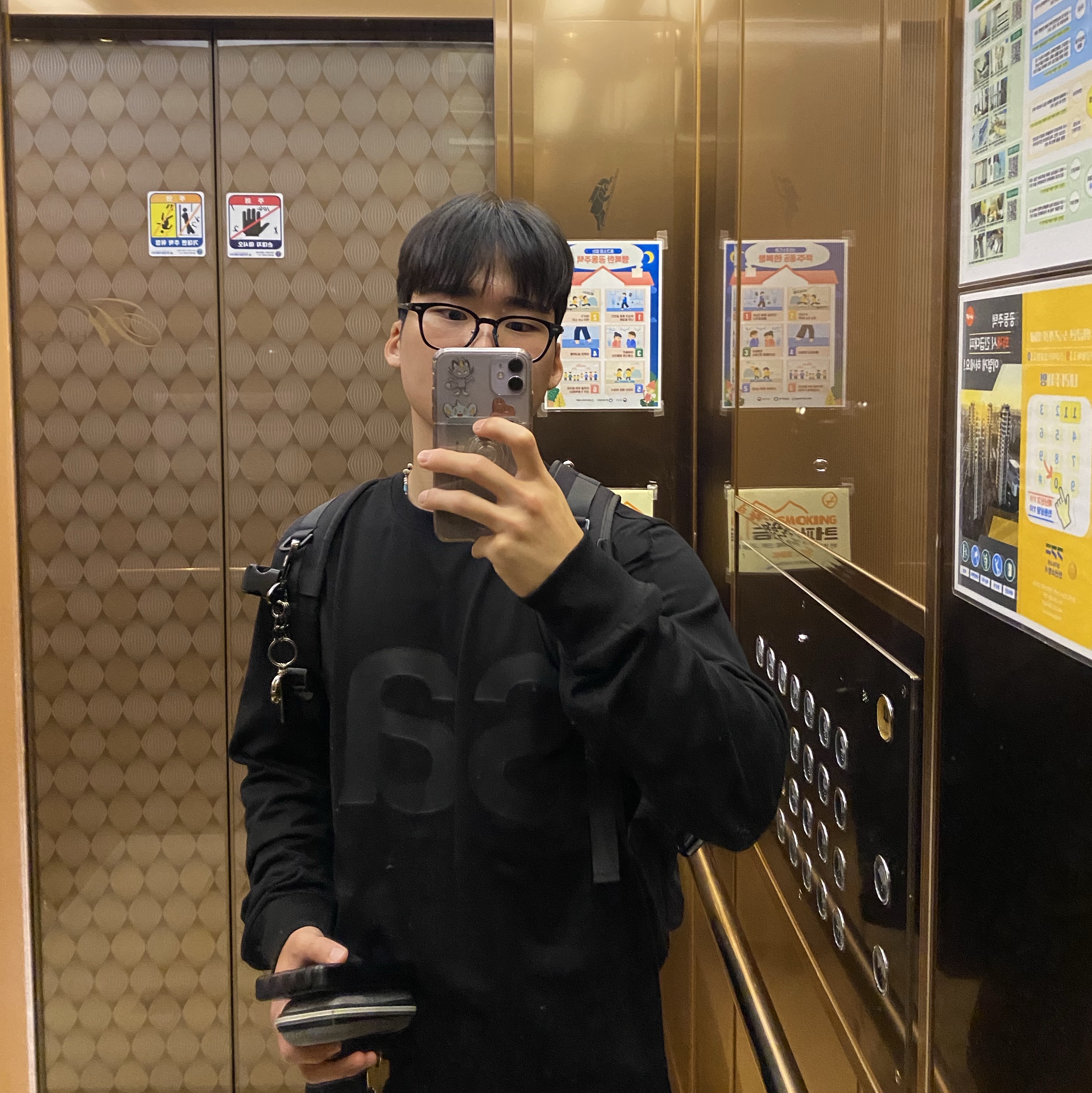 [KREAM 단독] Safarispot Basic Safari LS T-Shirt Black 착용 스타일 - 2