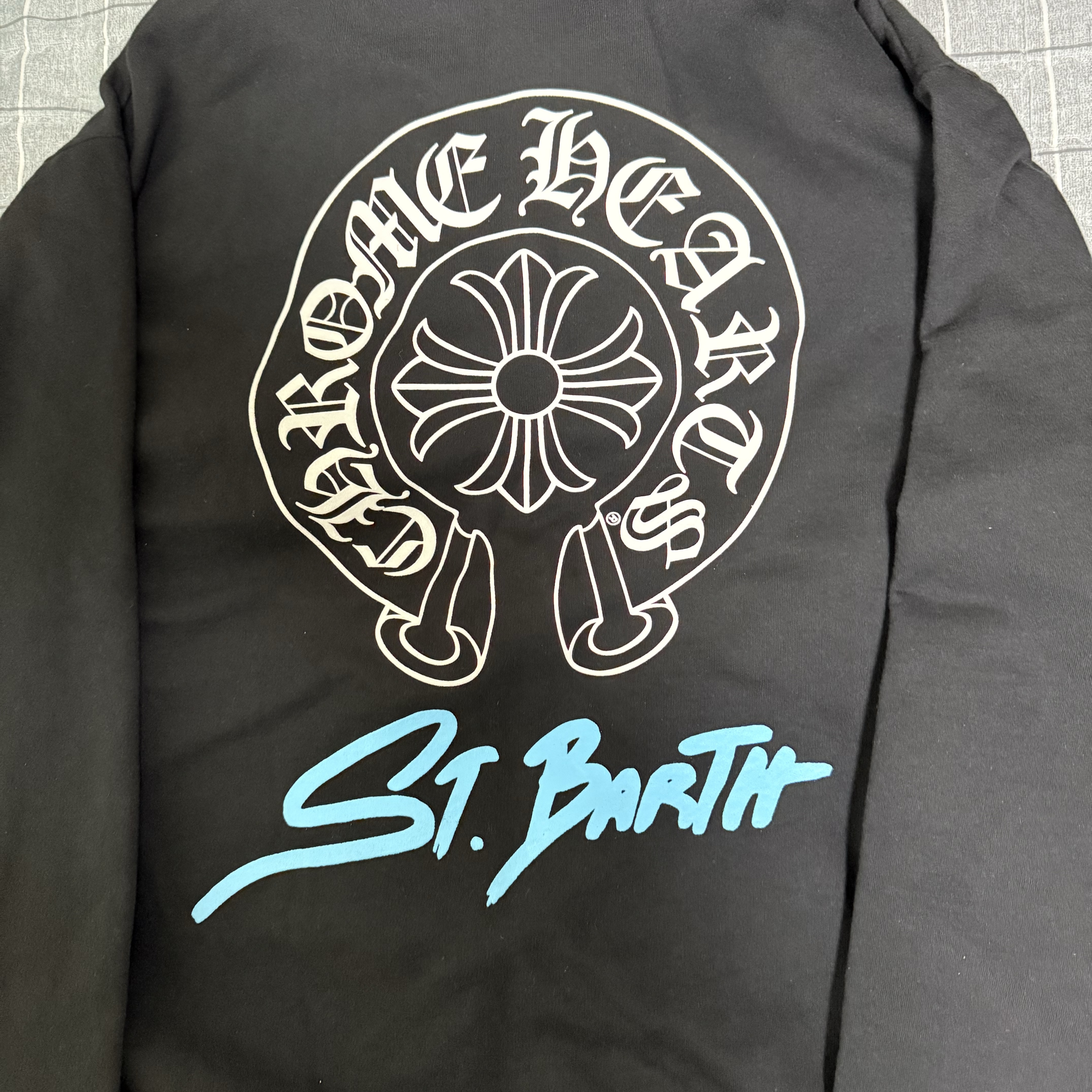 Chrome Hearts Cemetery Hollywood Hoodie Black 착용 스타일 - 2