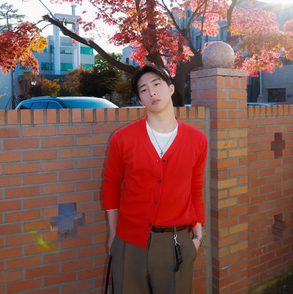 Blue Sunflower Bloom Rems Wool Cardigan Red 착용 스타일 - 2