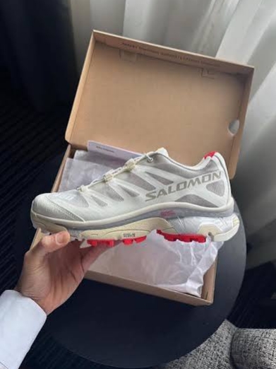 Salomon XT-4 Vanilla Ice 착용 스타일