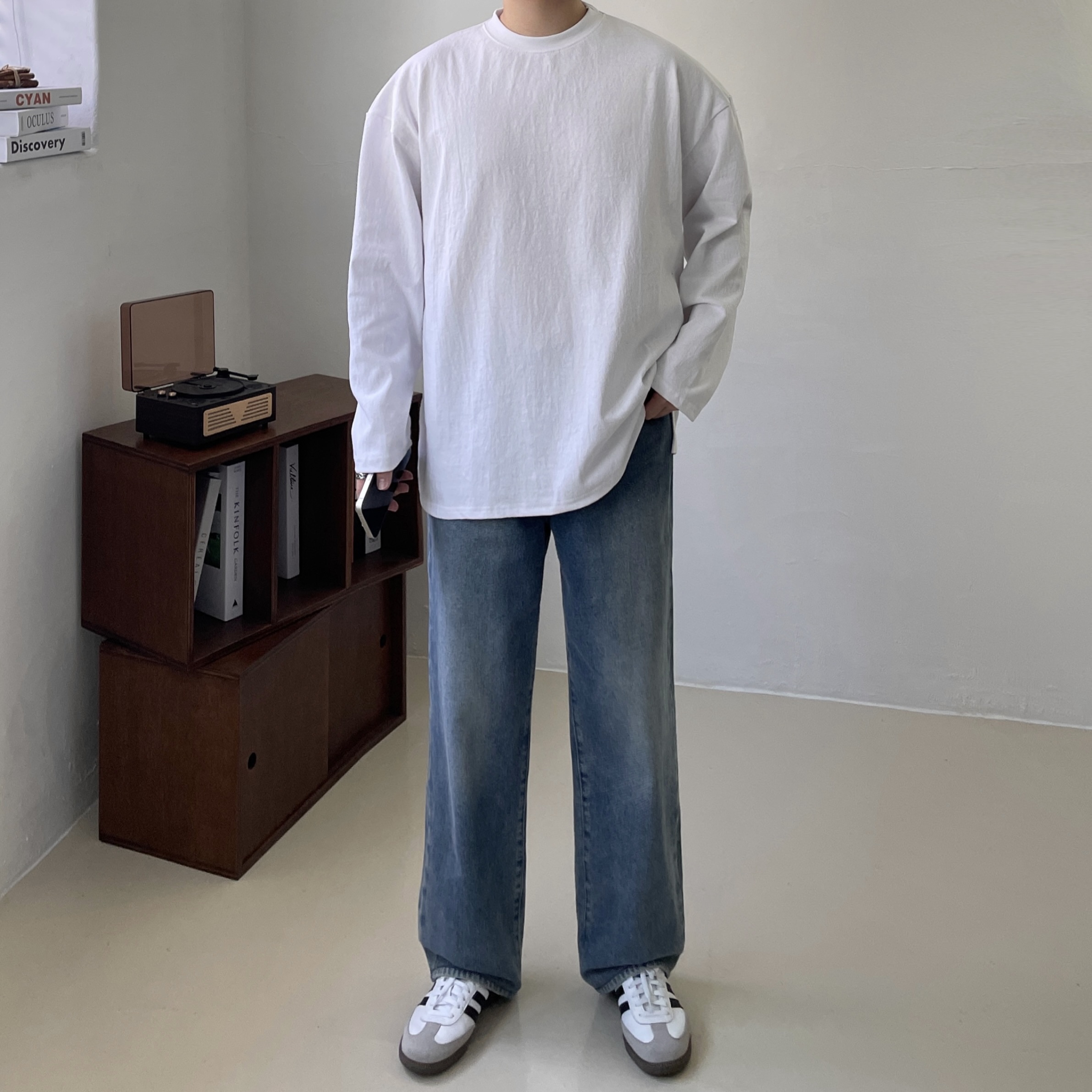 Adidas Samba OG Cloud White 착용 스타일 - 1