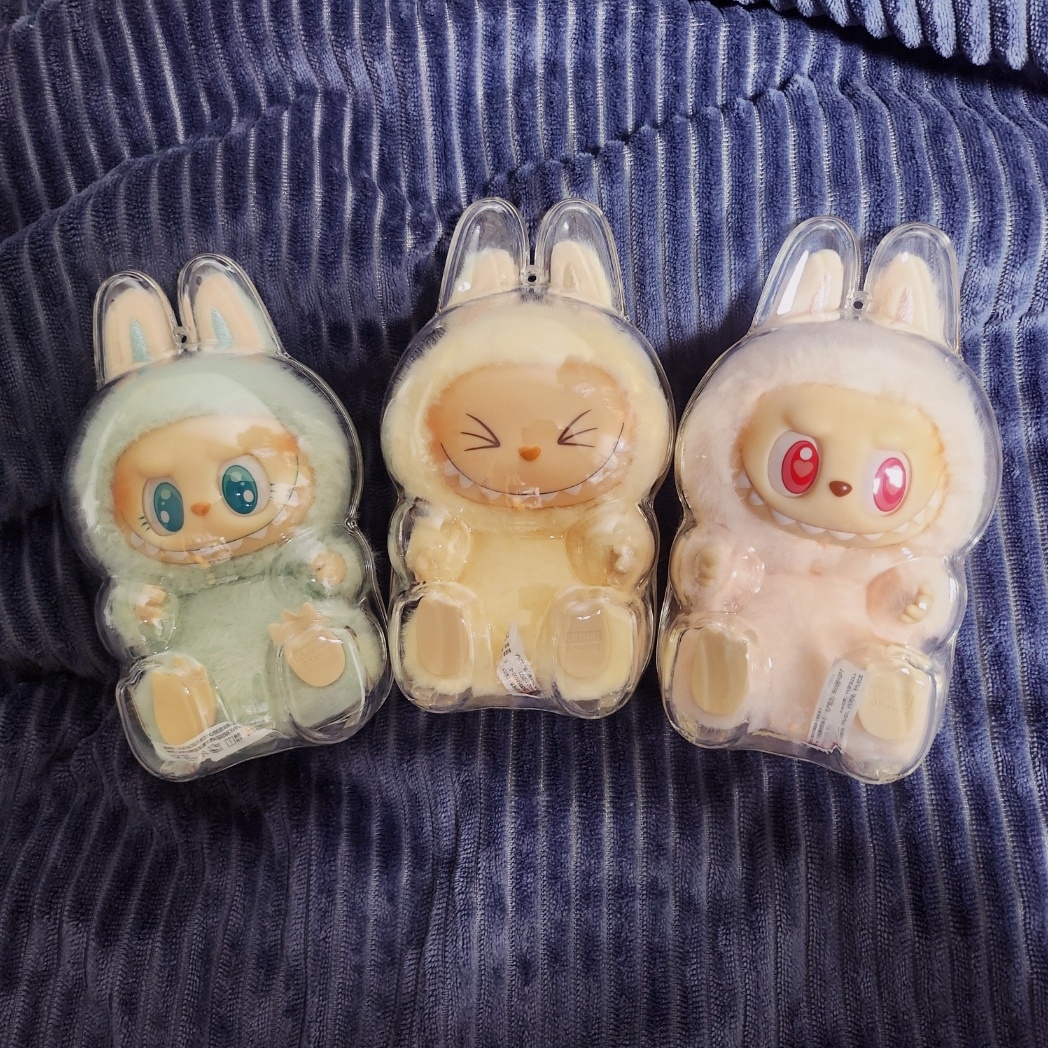 Pop Mart Labubu Let's Play Together Doll Series Sealed Case (6 Blind Boxes) 착용 스타일