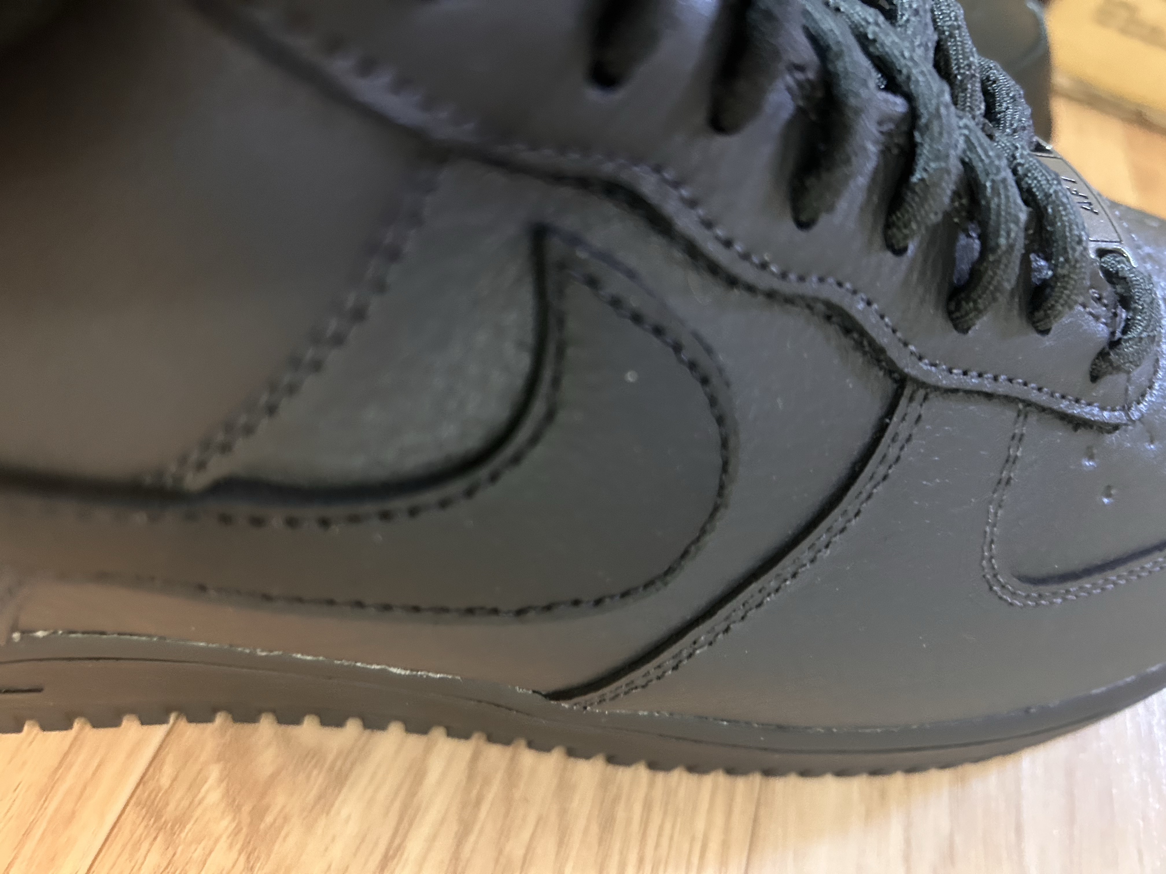 Nike Air Force 1 Low Gore-Tex Vibram Off Noir and Black 착용 스타일