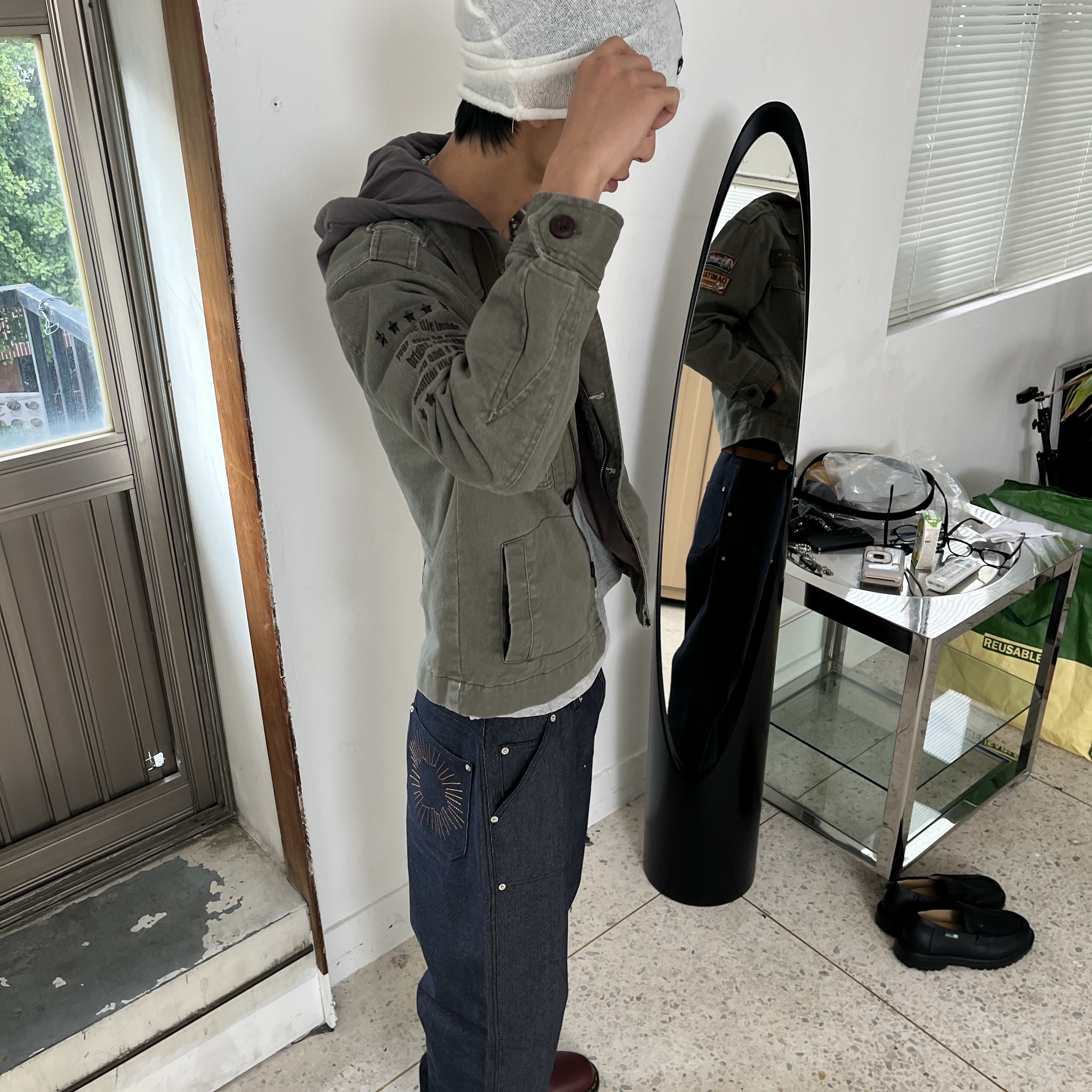 Blue Sunflower Mohair Glow Up Beanie Ivory, Blue Sunflower Vintage Washed Hooded Jacket 착용 스타일 - 2