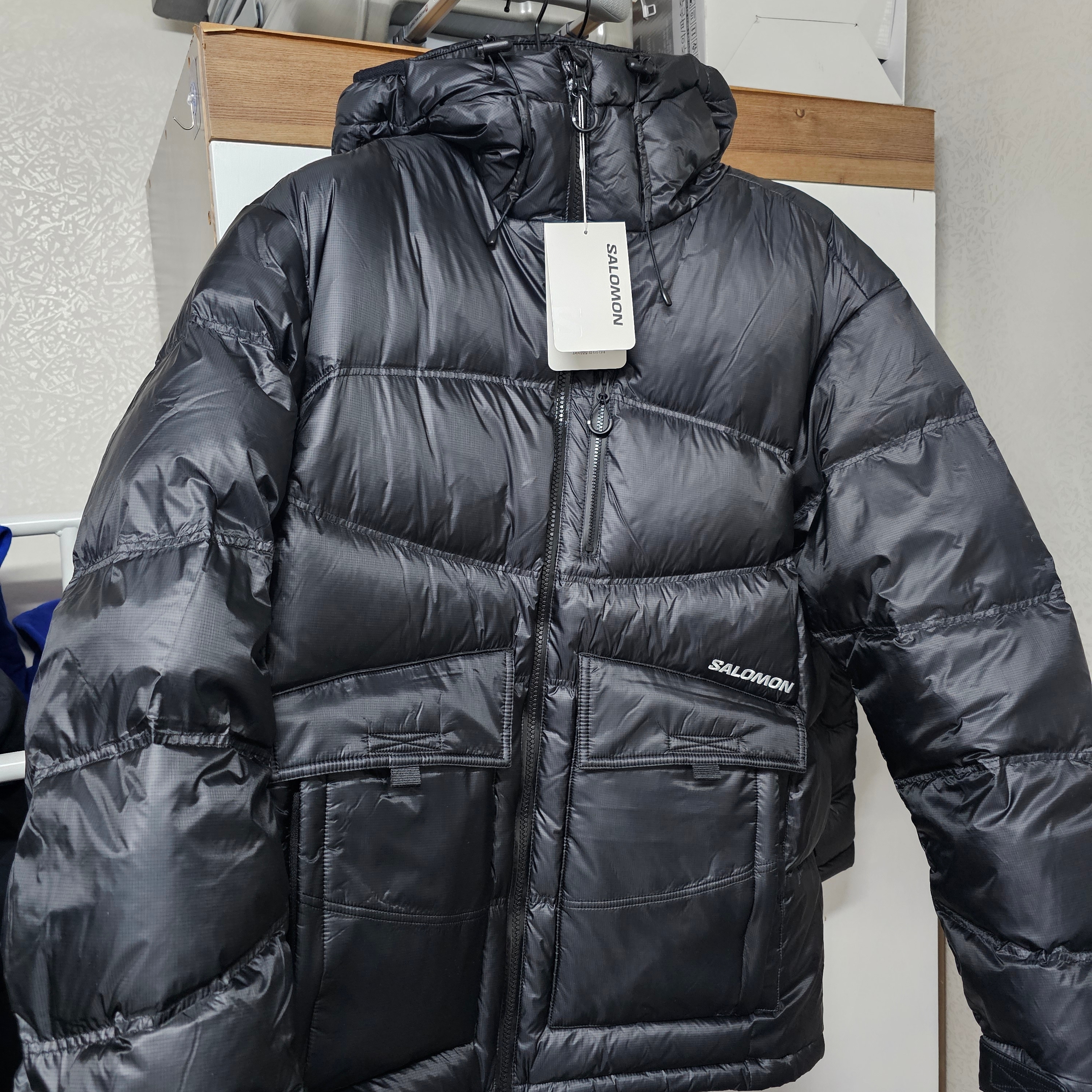 Salomon Pinnacle Down Jacket Black 착용 스타일