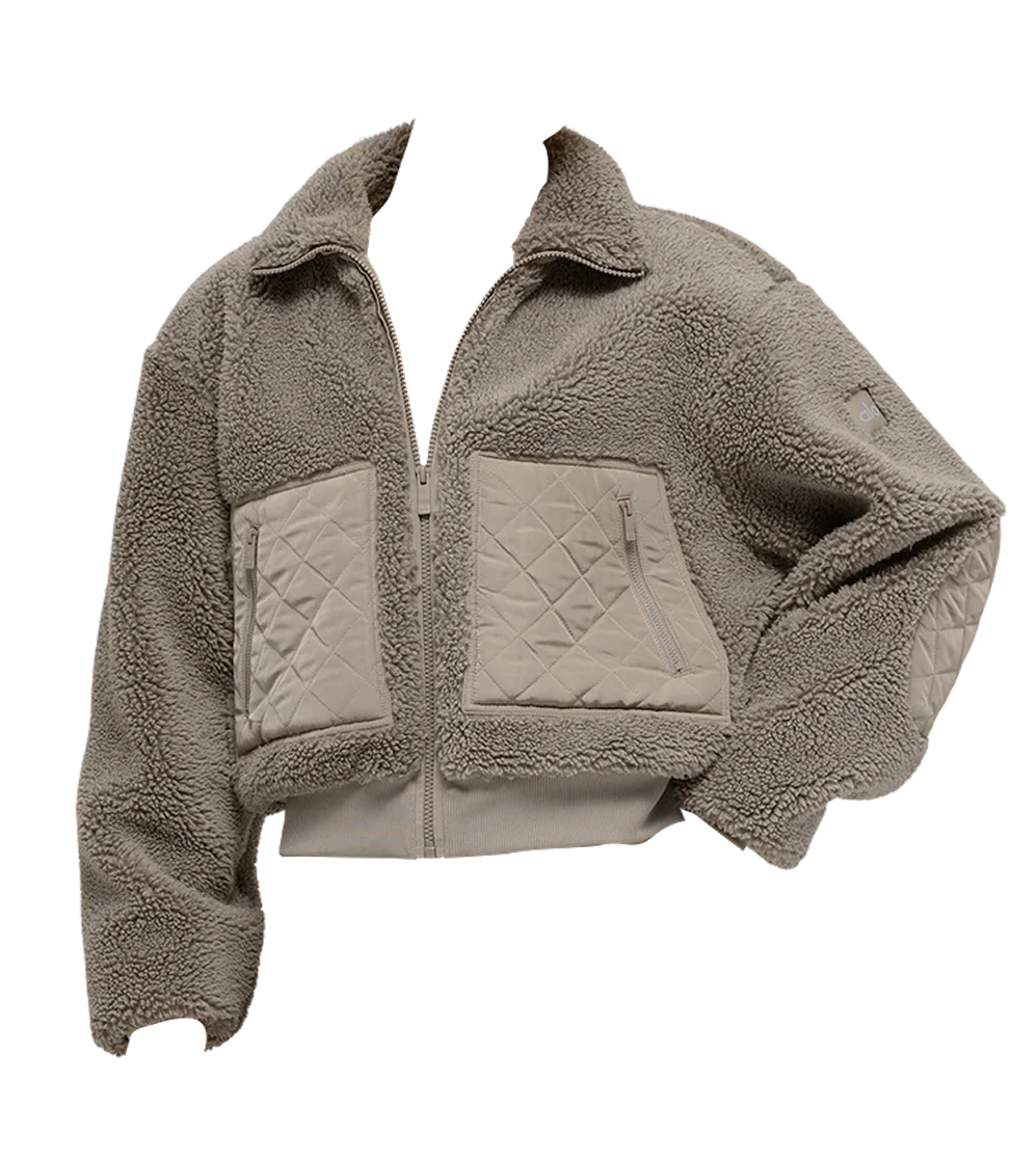 (W) 알로 요가 쉐르파 엣지 봄버 라이트 코코아((W) Alo Yoga Sherpa Edge Bomber Light Cocoa)