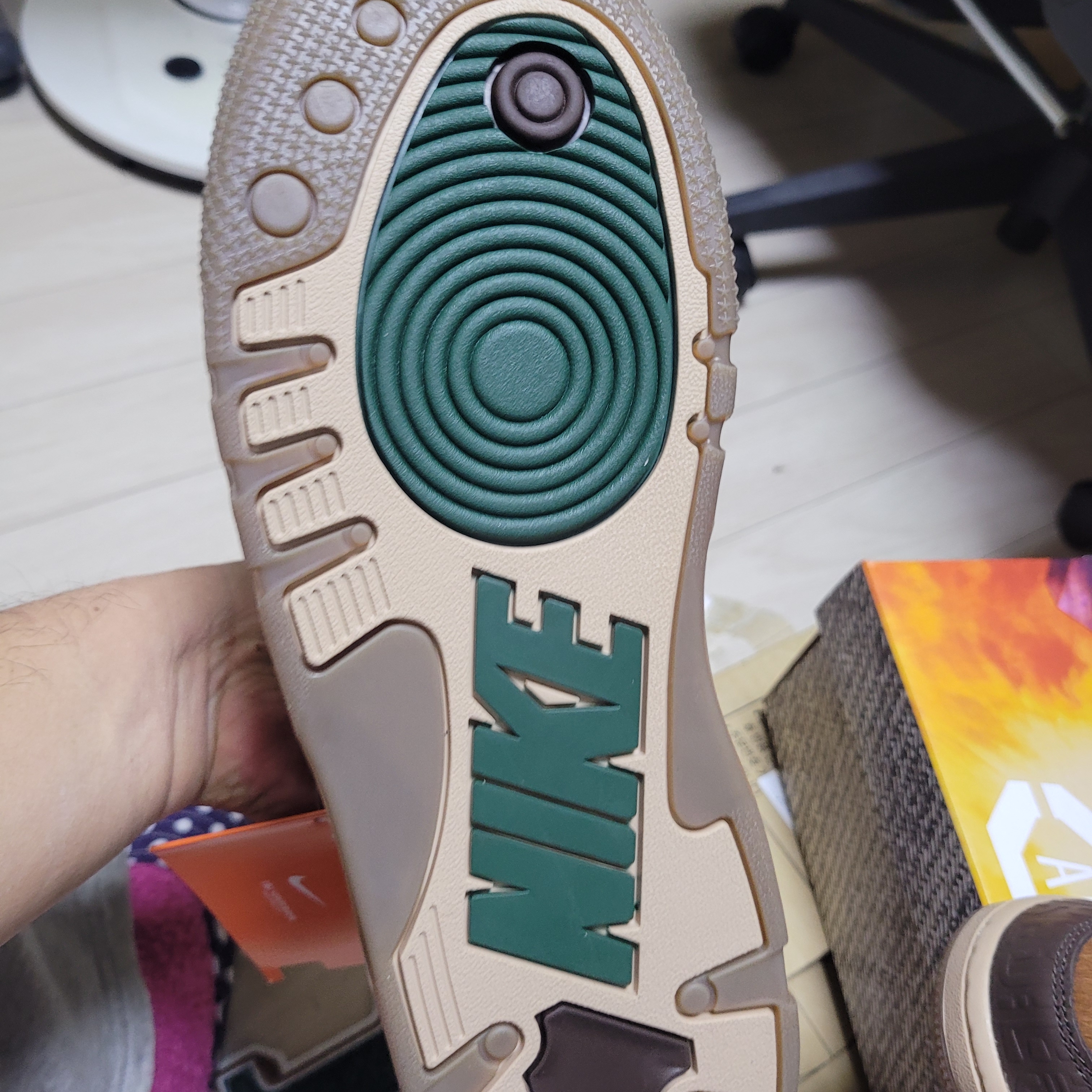 Nike x Nigo Air Force 3 Low SP Baroque Brown and Pecan 착용 스타일 - 4