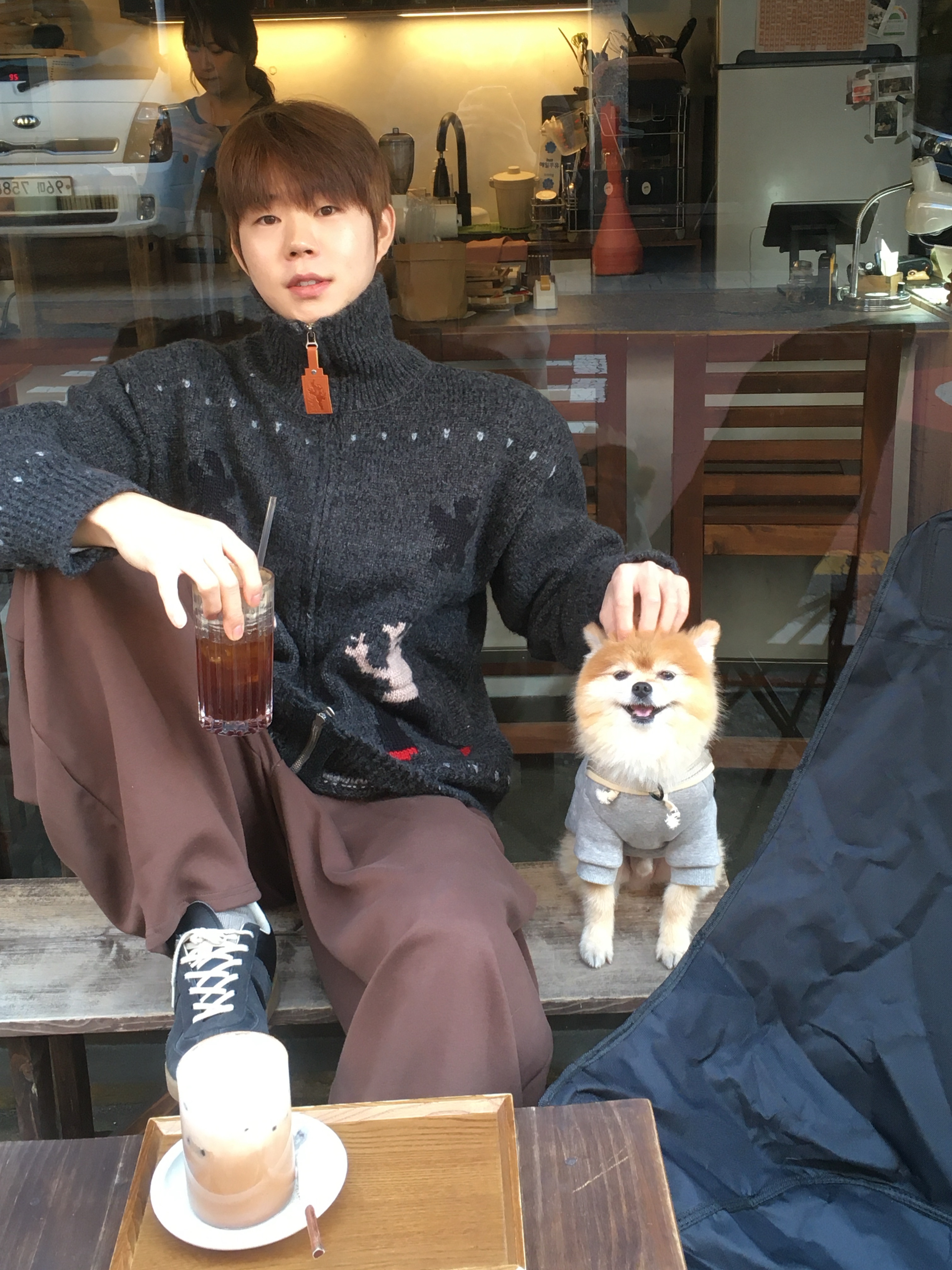 Casio LTP-V007L-9E, Shoopen German Army Sneakers Black 착용 스타일 - 2