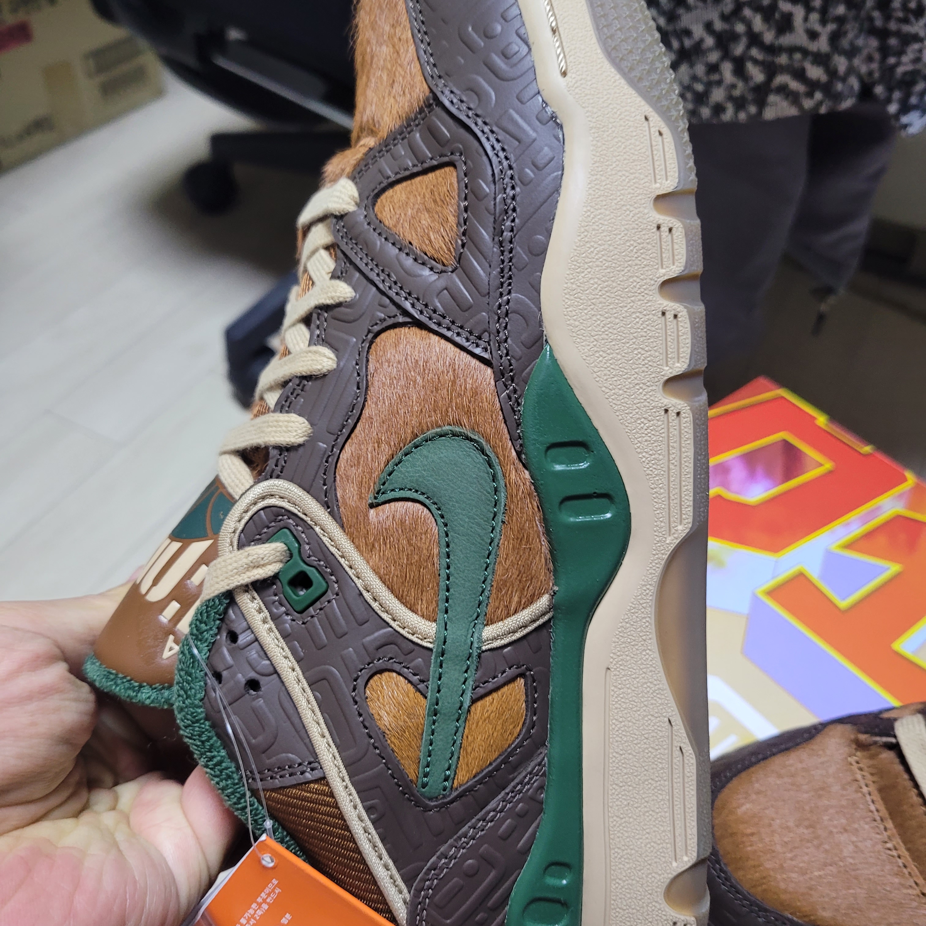 Nike x Nigo Air Force 3 Low SP Baroque Brown and Pecan 착용 스타일 - 5