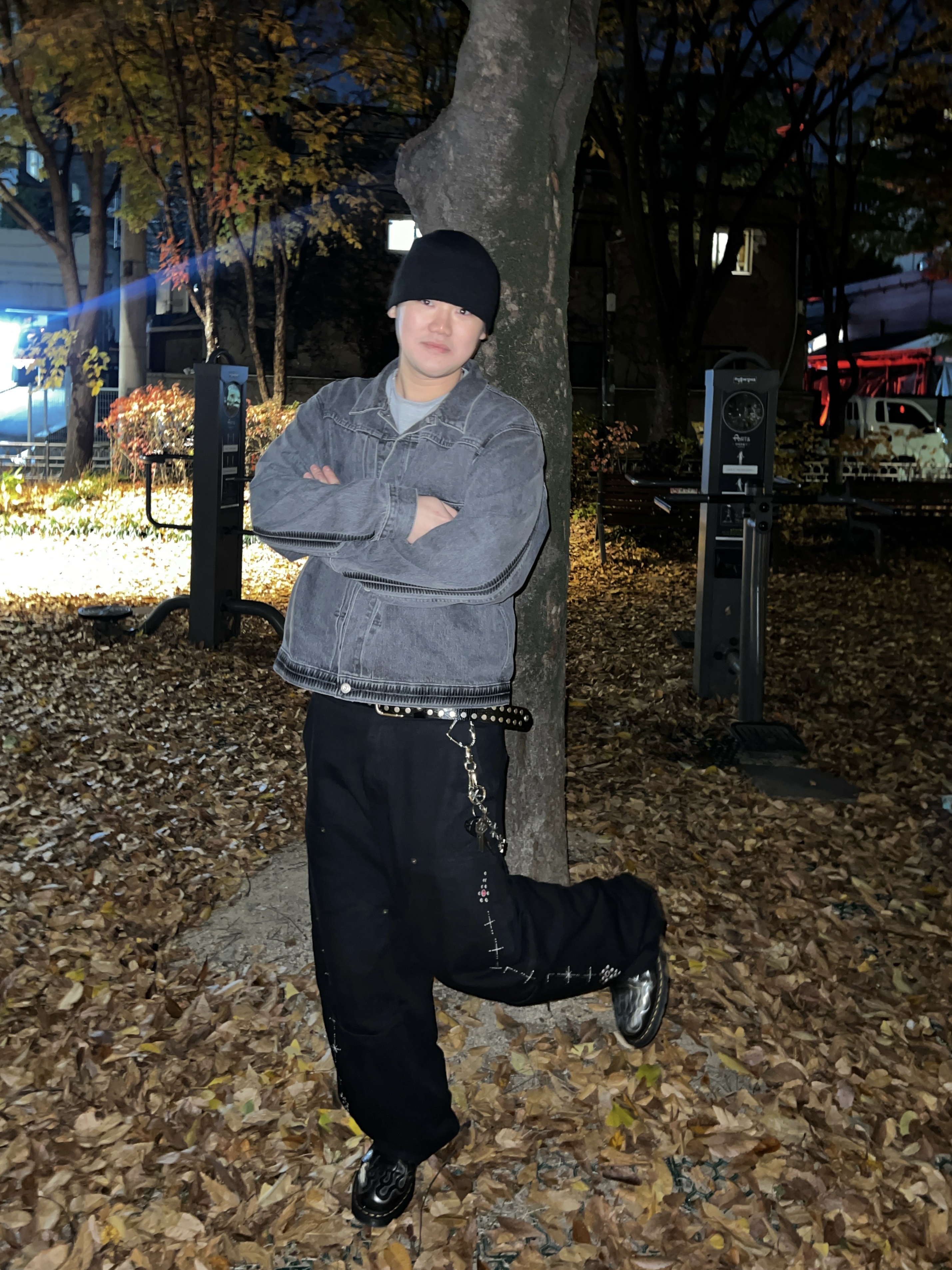 Aoiro Fake Stud Cutted Double Knee Pants Denim Black, Levi’s x Undercover UC1E9202 Jacket Gray 착용 스타일 - 2