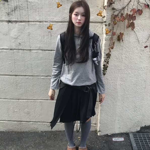Blue Sunflower Star String Hoodie 착용 스타일 - 1