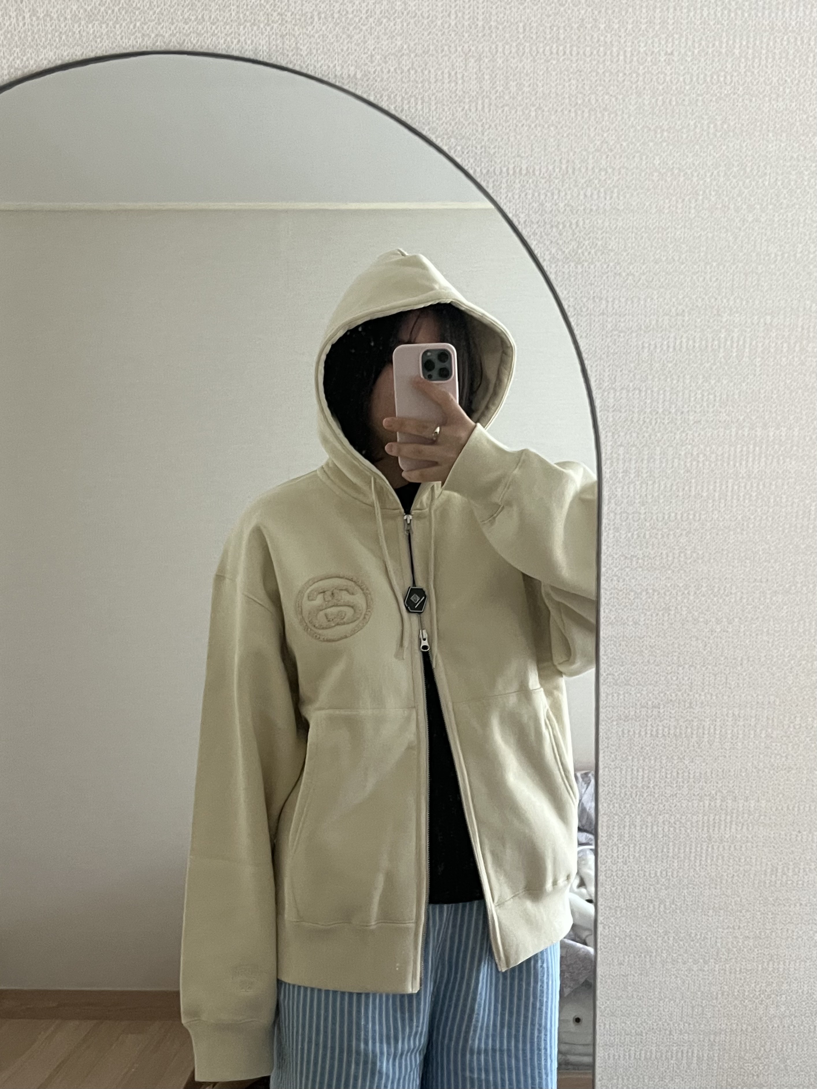 Stussy x Wales Bonner Fleece Zip Hoodie Ivory 착용 스타일 - 2