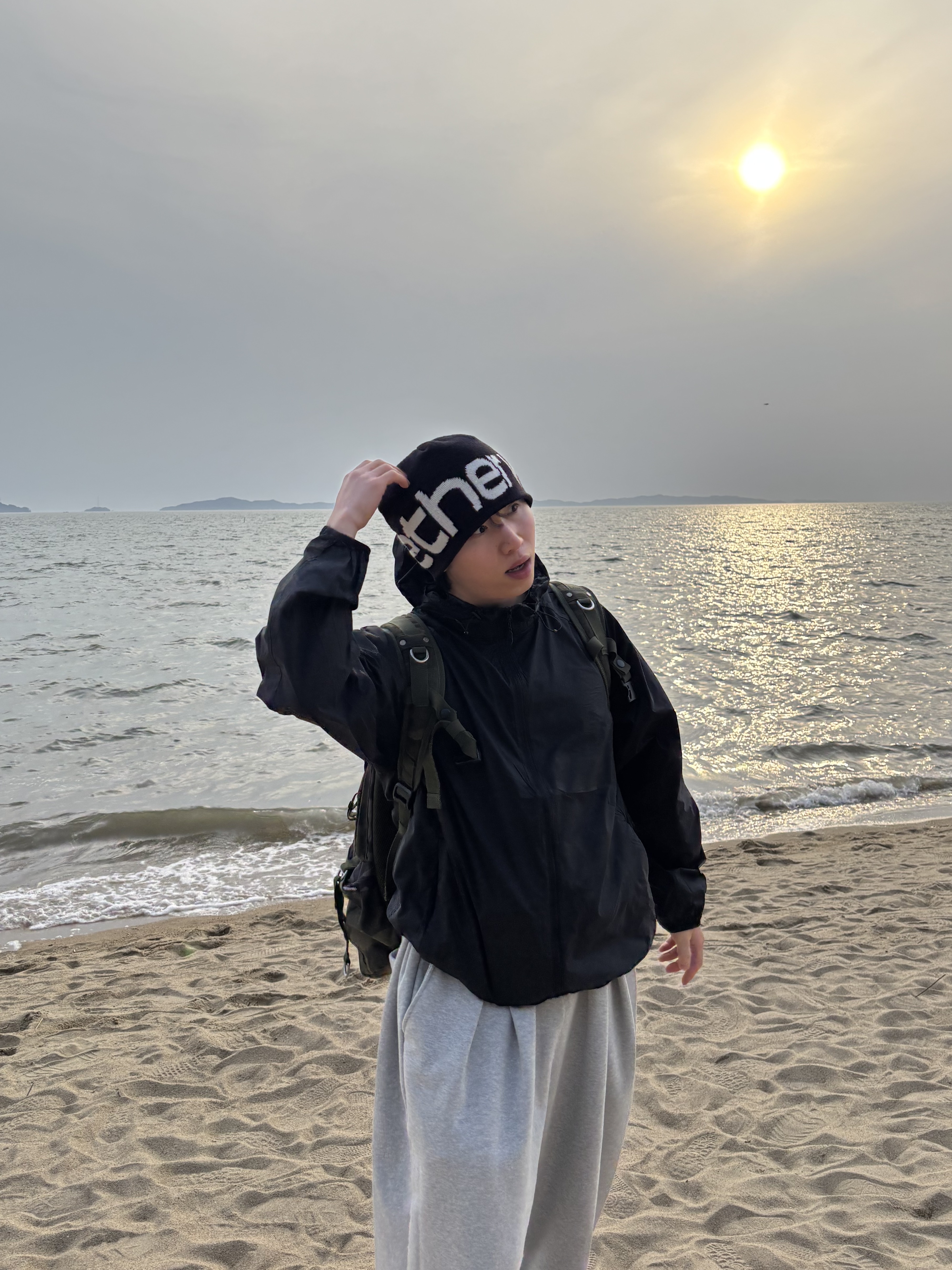 Netherworld Fish Eye Beanie Black, (W) Adidas Gazelle Bold Core Black Cloud White 착용 스타일 - 4