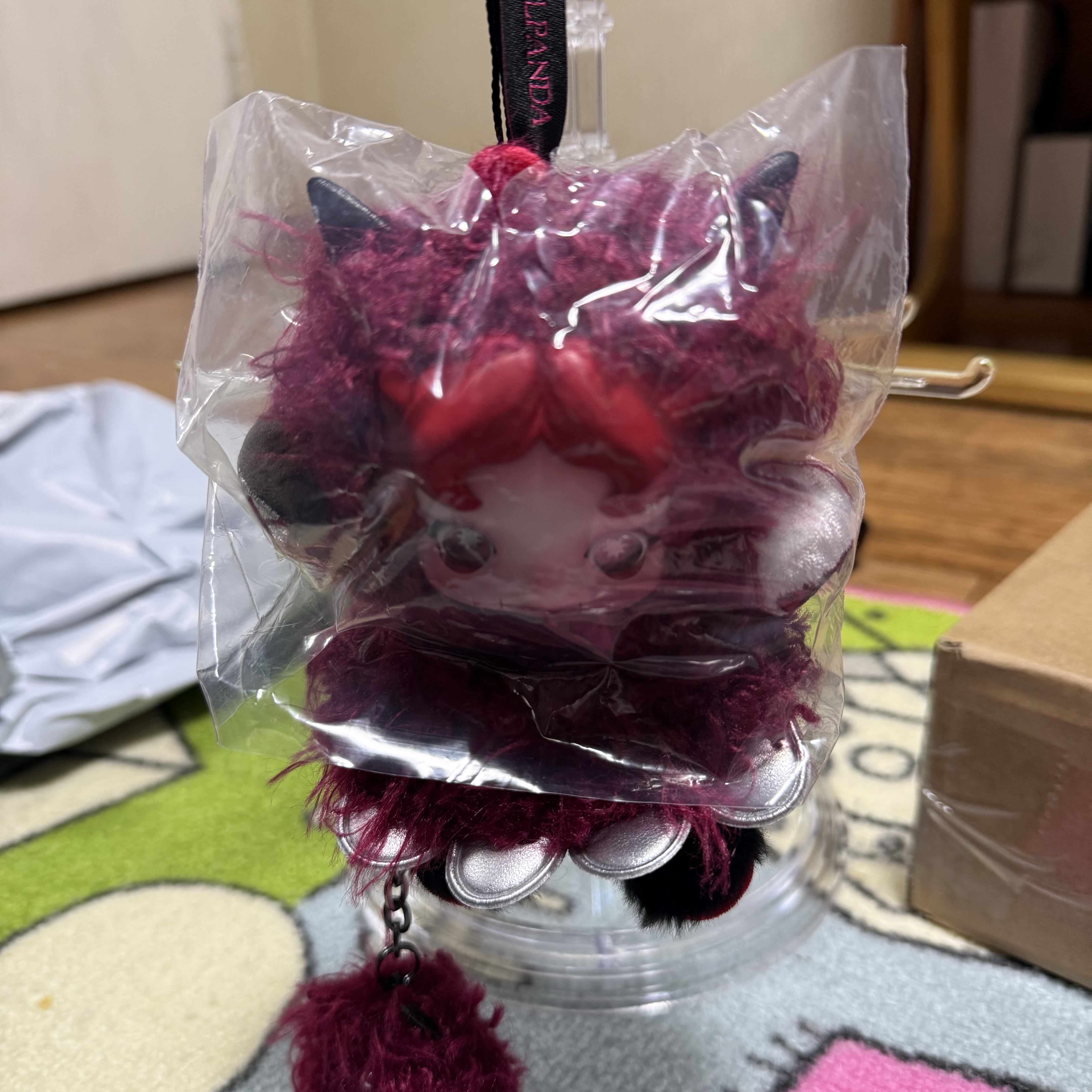 Pop Mart Skullpanda You Found Me ! Series Plush Doll Pendant Chomp (Opened Case) 착용 스타일