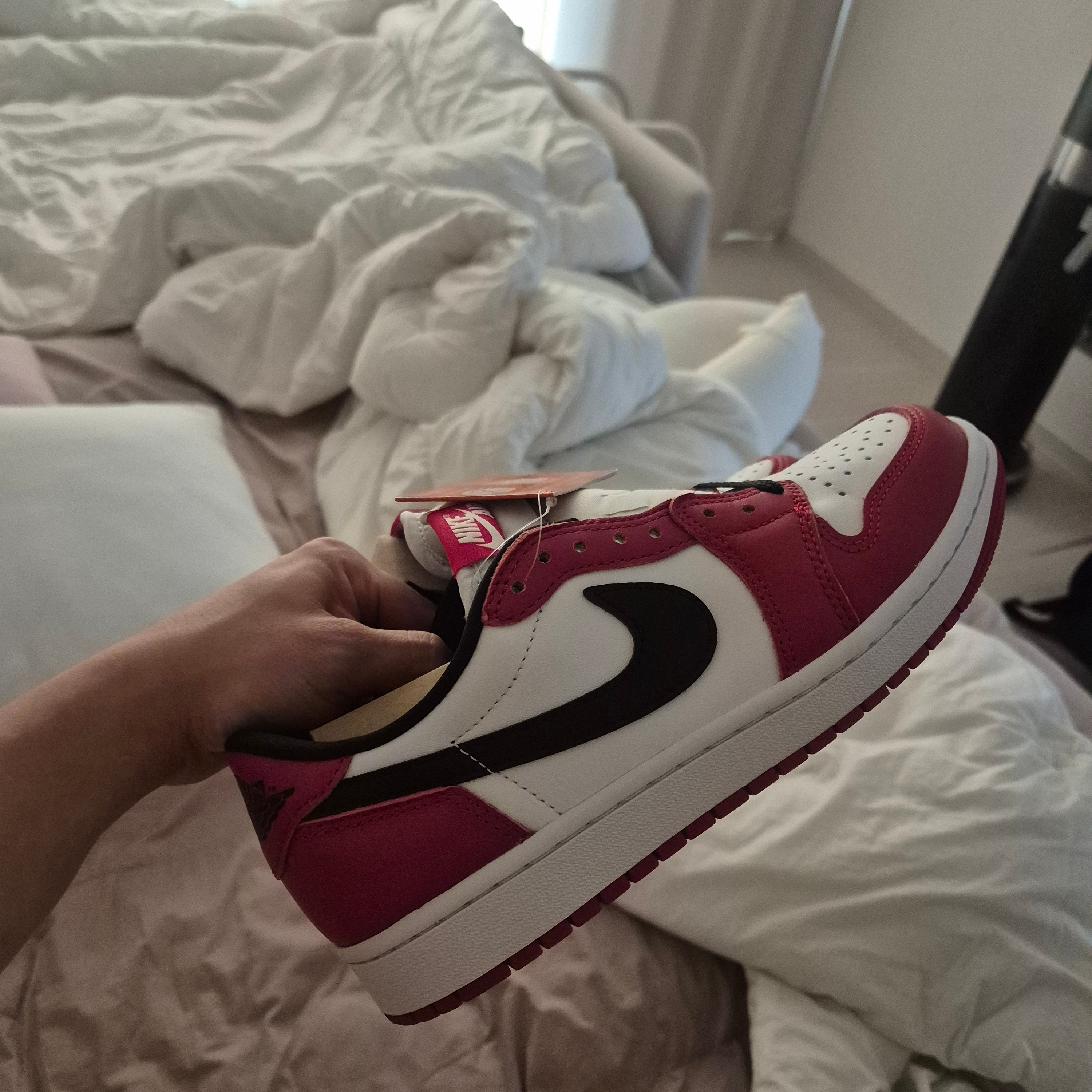 Jordan 1 Retro Low OG Chicago 착용 스타일