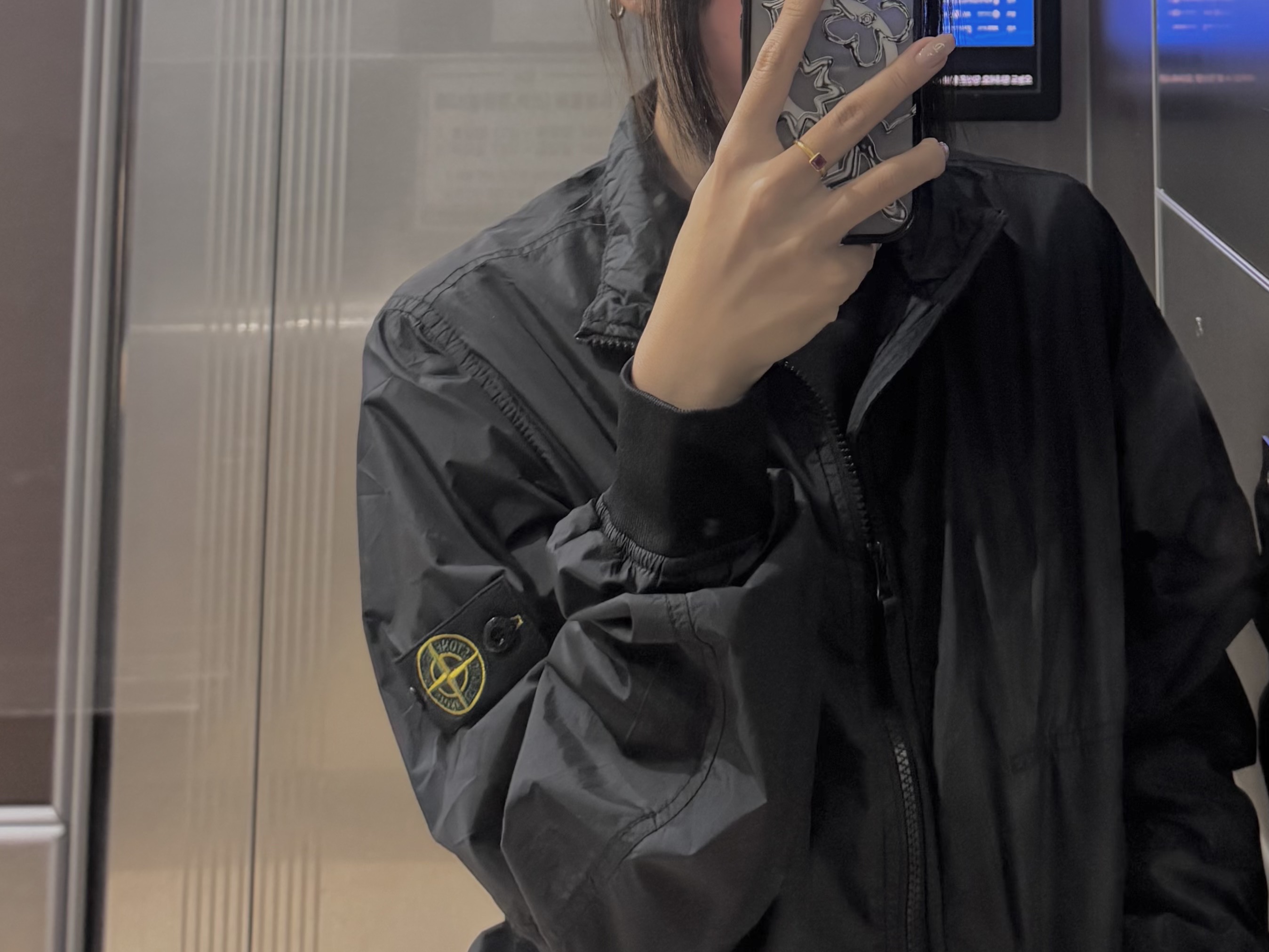 (Kids) Stone Island 40333 Wappen Patch Bomber Jacket Black - 24SS 착용 스타일 - 2