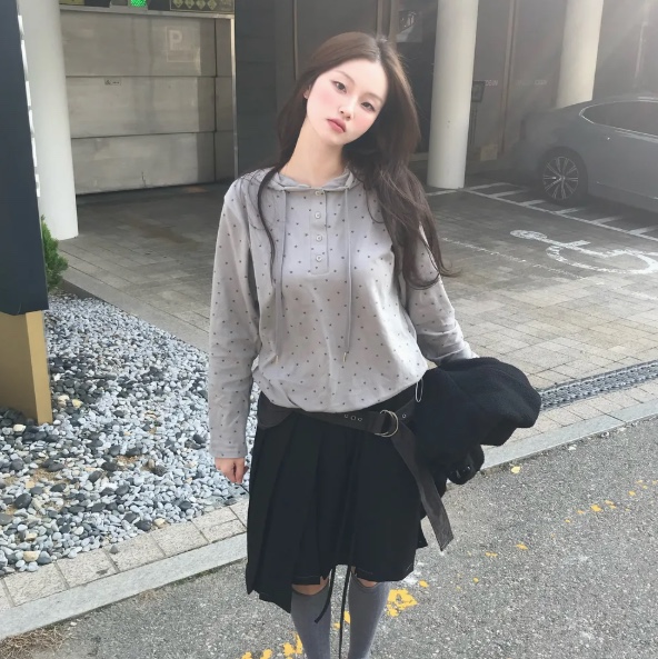 Blue Sunflower Star String Hoodie 착용 스타일 - 2