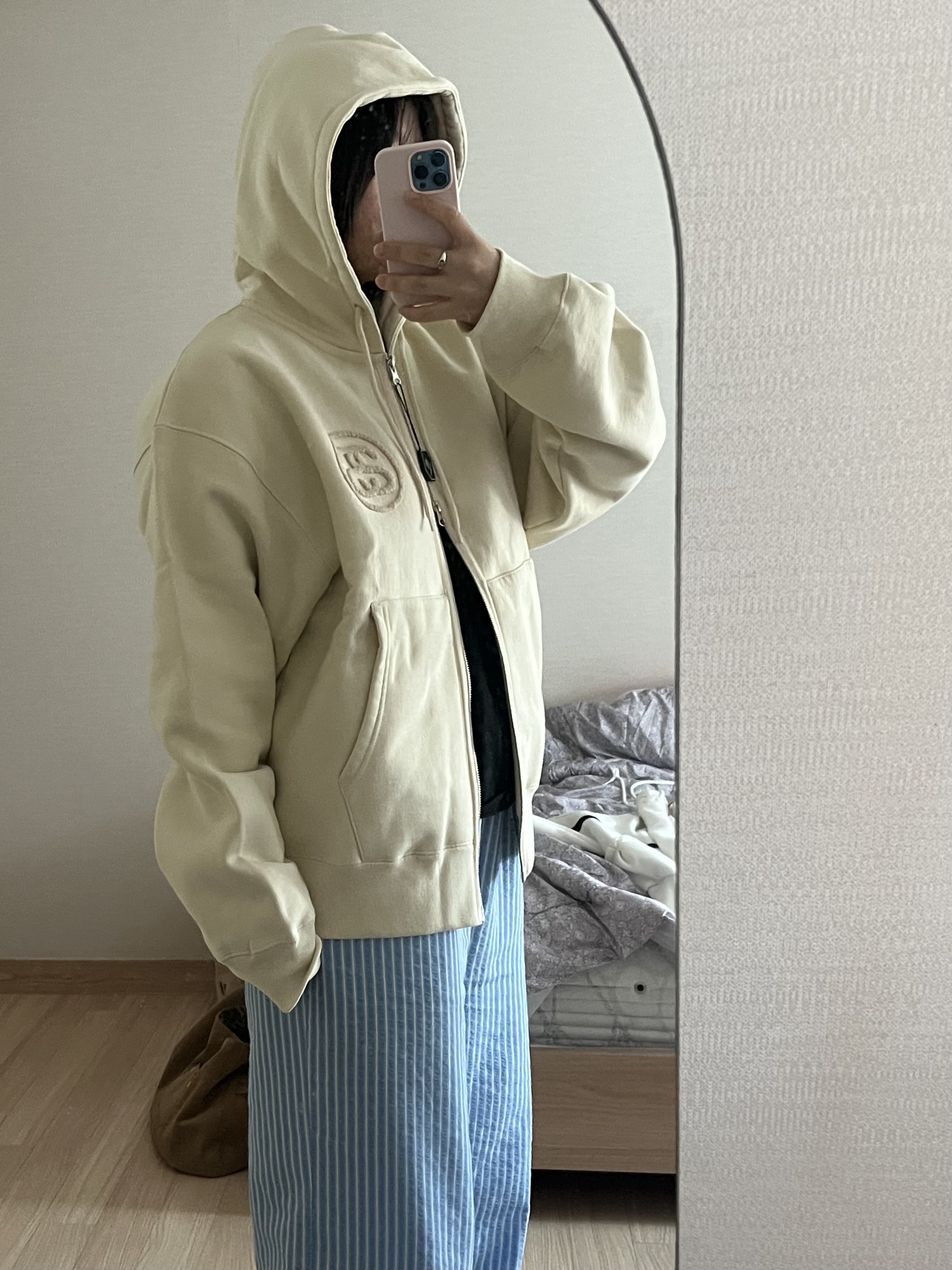 Stussy x Wales Bonner Fleece Zip Hoodie Ivory 착용 스타일 - 3