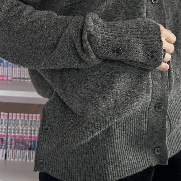 Blue Sunflower Bloom Wool Cardigan Melange Grey 착용 스타일 - 2