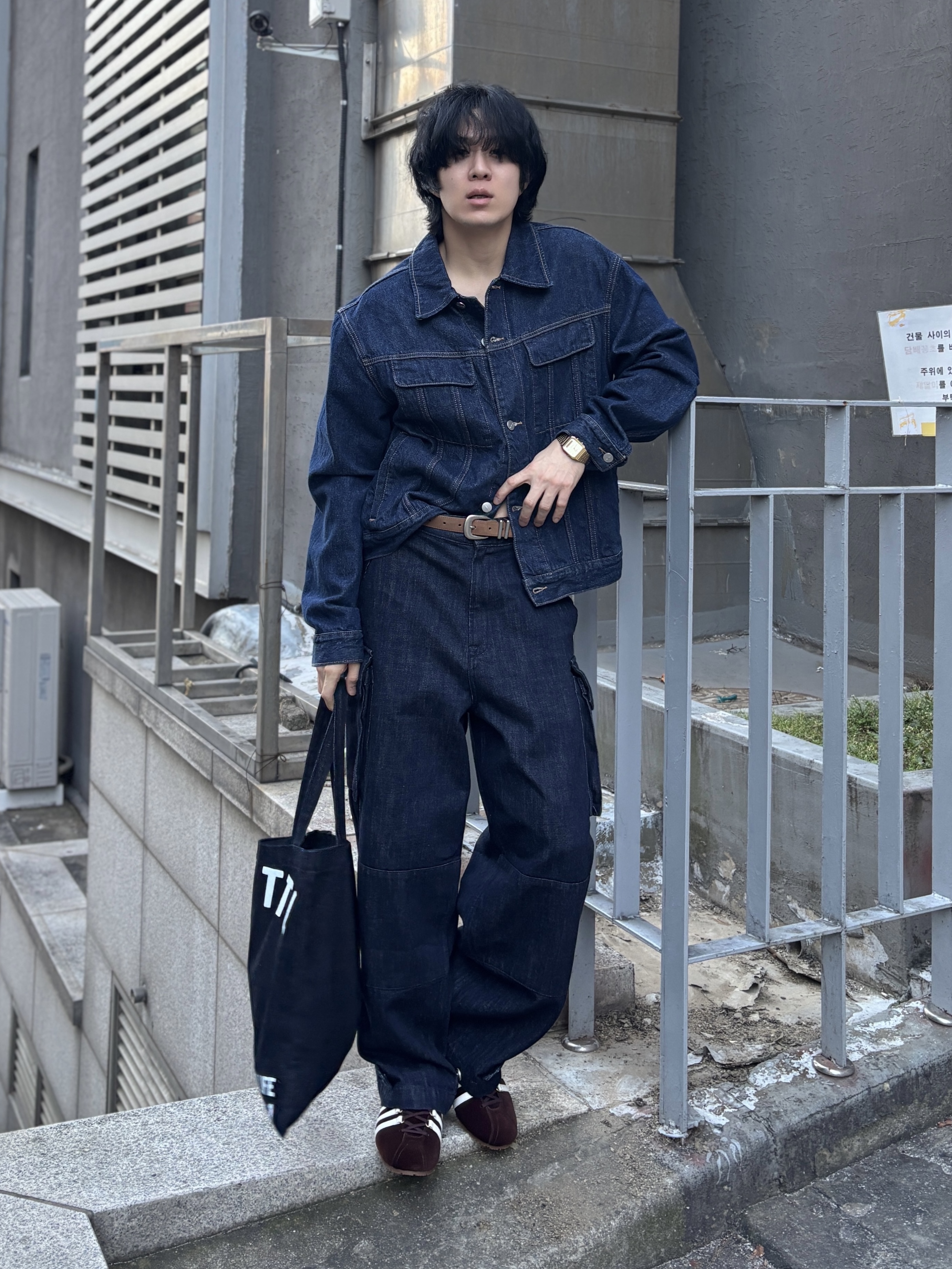 K-SWISS M New Classic 66 DN, Sony WH-1000XM6 Platinum Silver (Korean Ver.) 착용 스타일 - 2