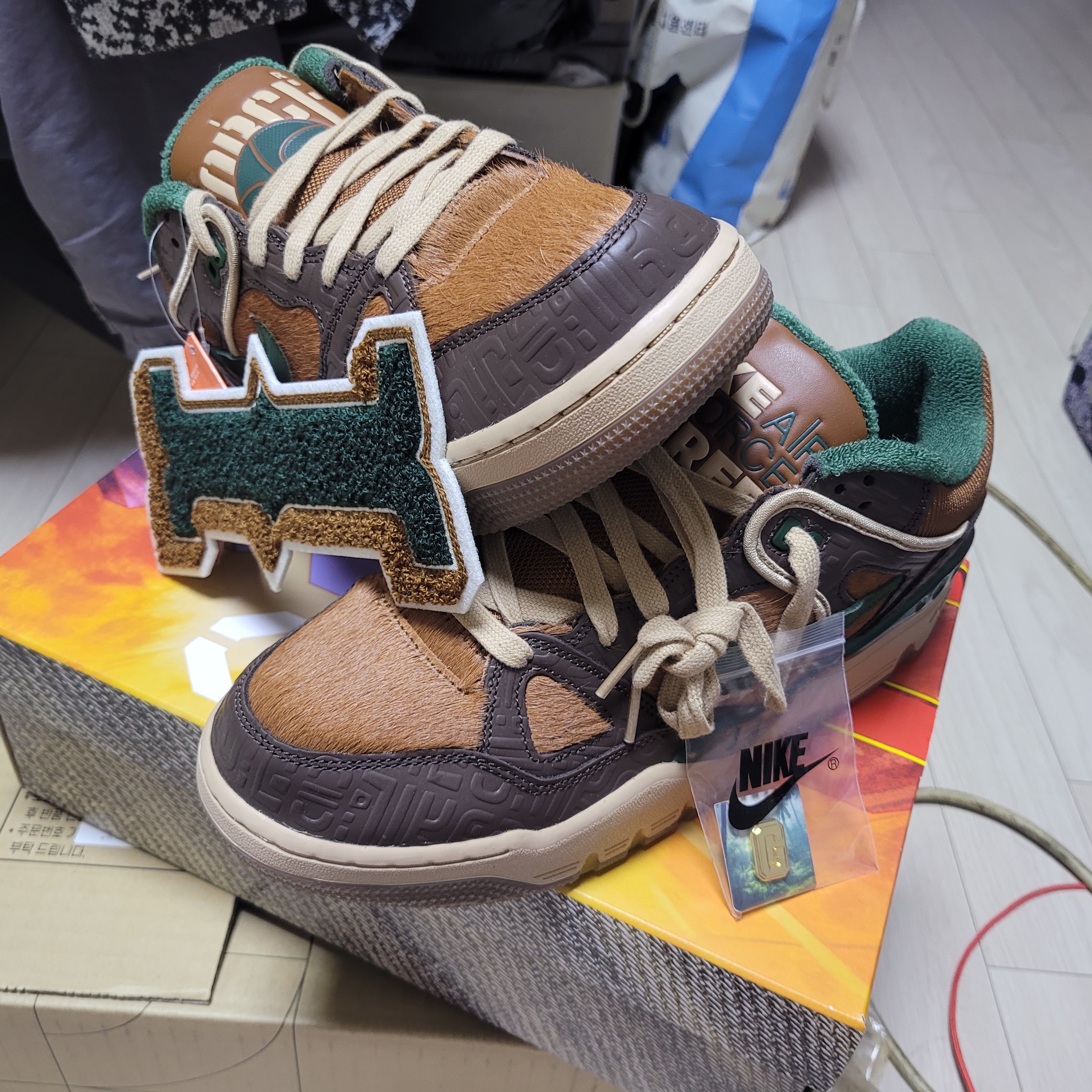 Nike x Nigo Air Force 3 Low SP Baroque Brown and Pecan 착용 스타일 - 3