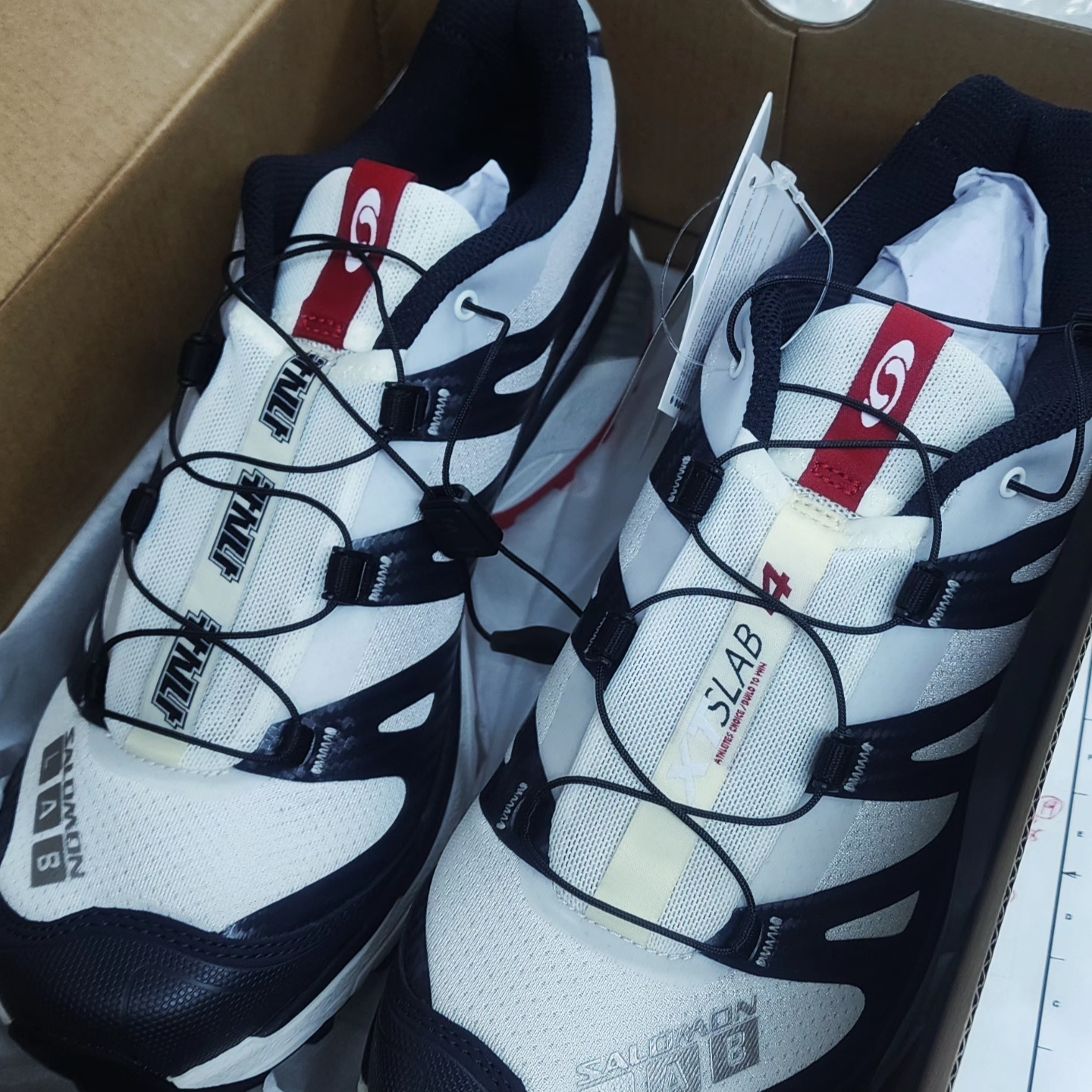 Salomon x Kasina XT-4 OG Dark Navy 착용 스타일 - 1