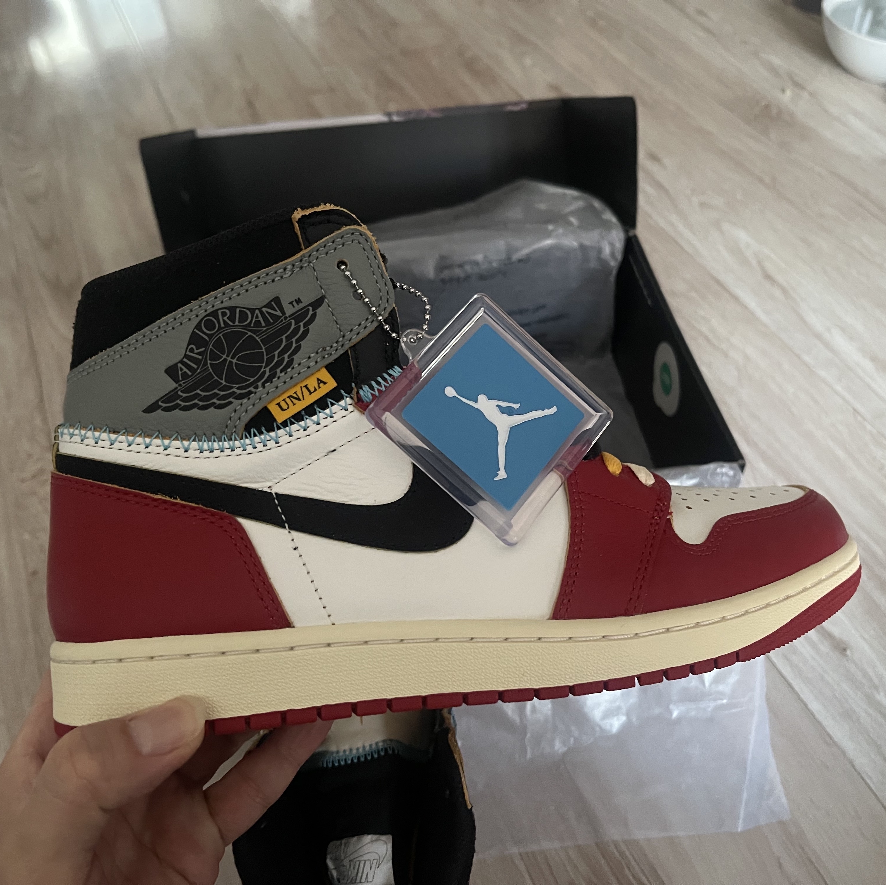 Jordan 1 x Union Retro High OG Chicago Shadow 착용 스타일 - 4
