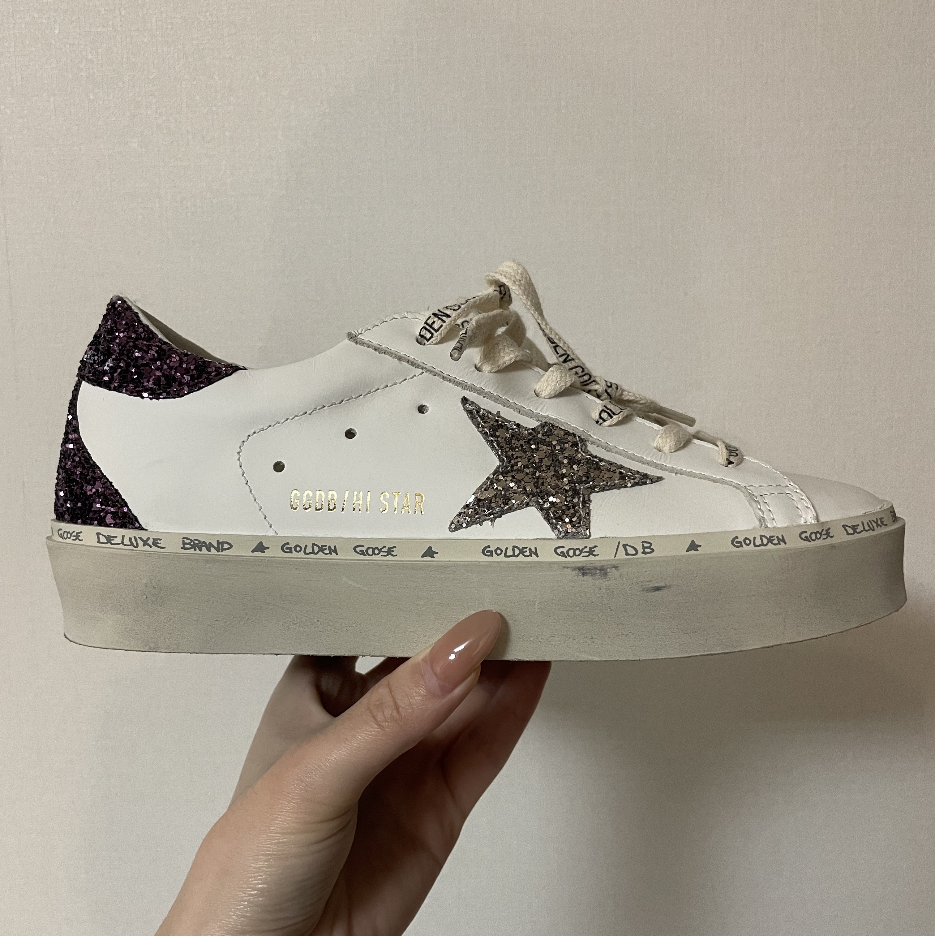 (W) Golden Goose Hi Star White Cinder 착용 스타일