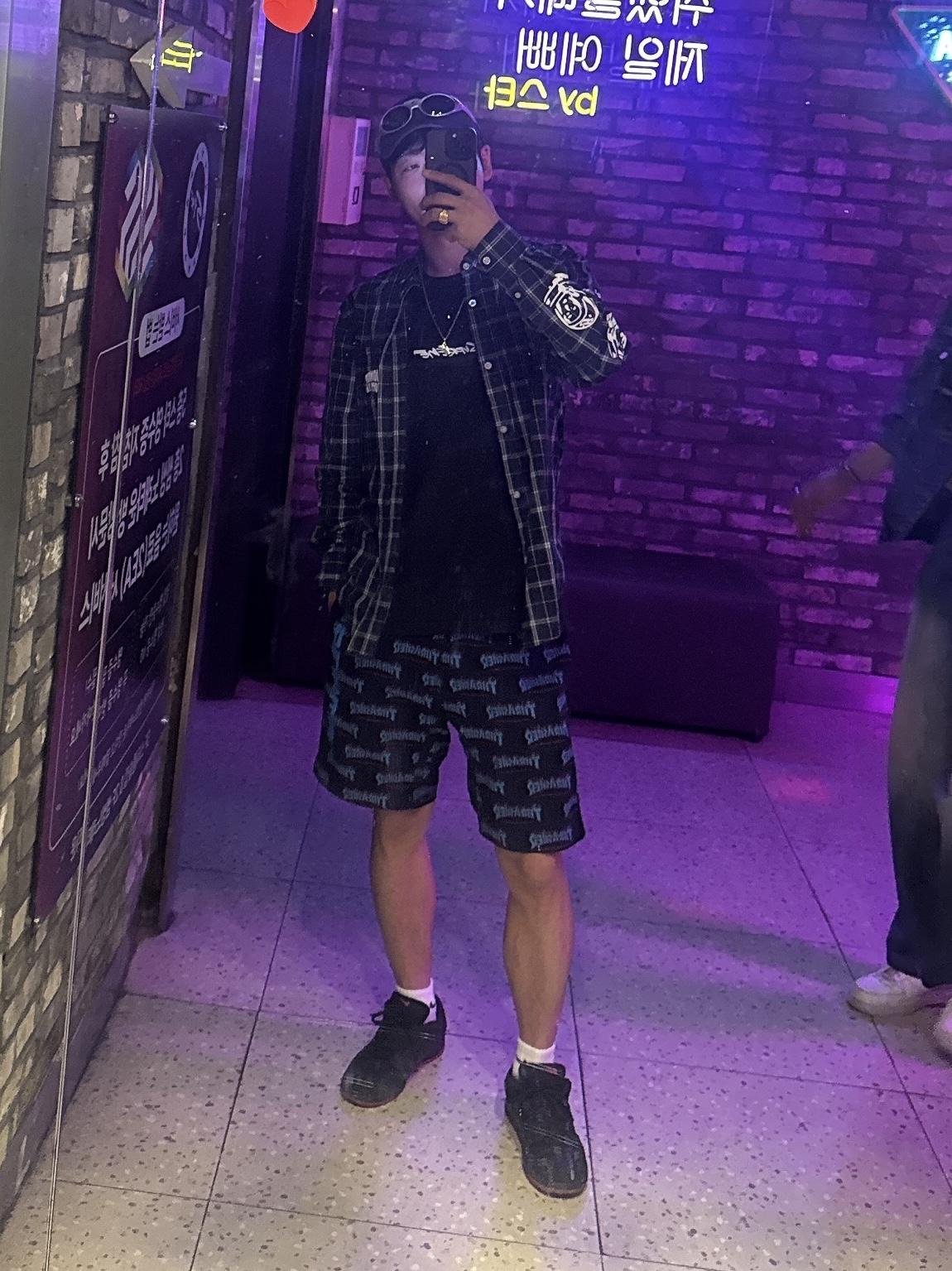 Supreme Kevlar Denim S Logo 6-Panel Black - 22SS, Oakley Eye Jacket Redux Silver Frame Prizm Black Polarized Lenses High Bridge Fit 착용 스타일 - 1