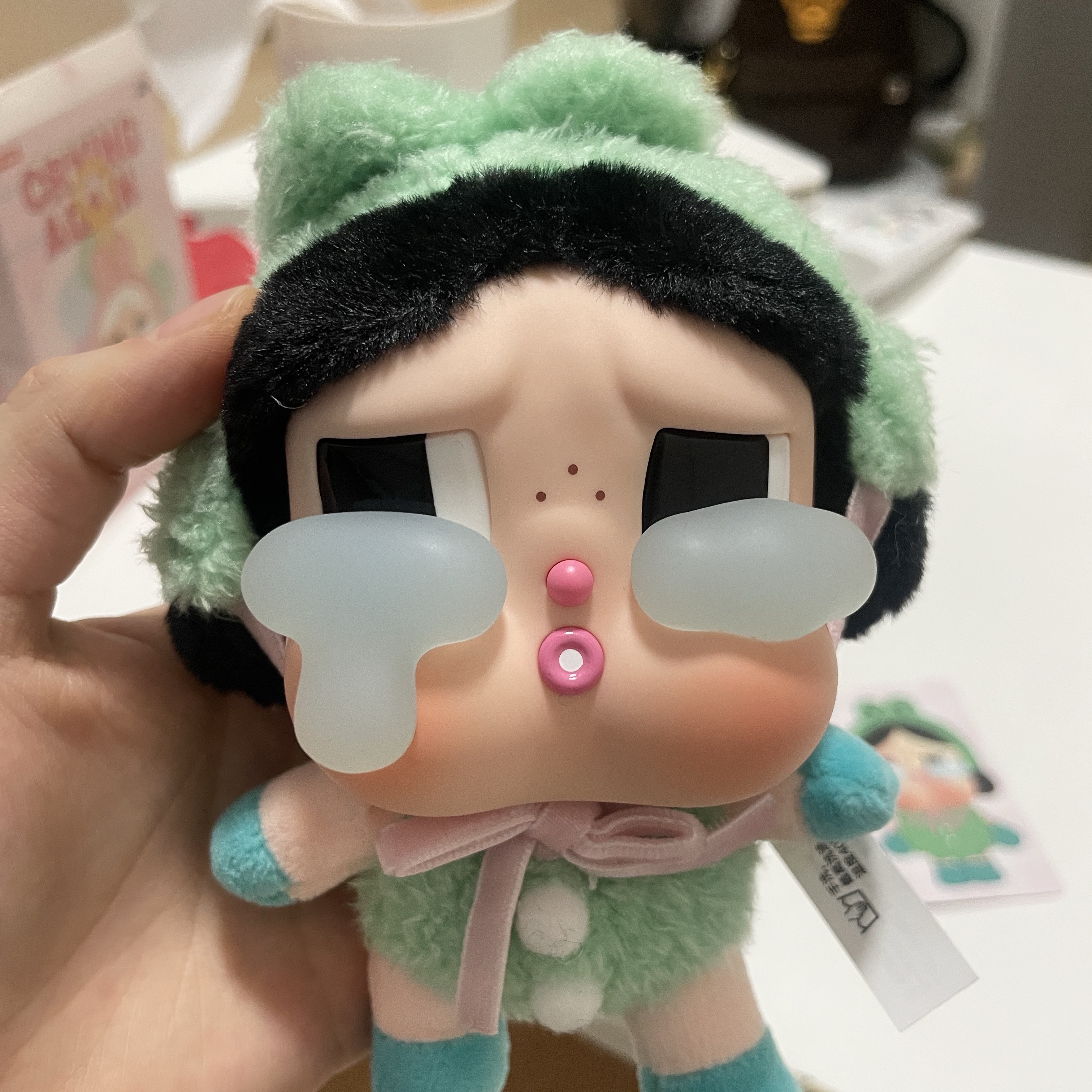 Pop Mart Crybaby Crying Again Series Plush Keyring Sealed Case (1 Blind Box) 착용 스타일 - 1