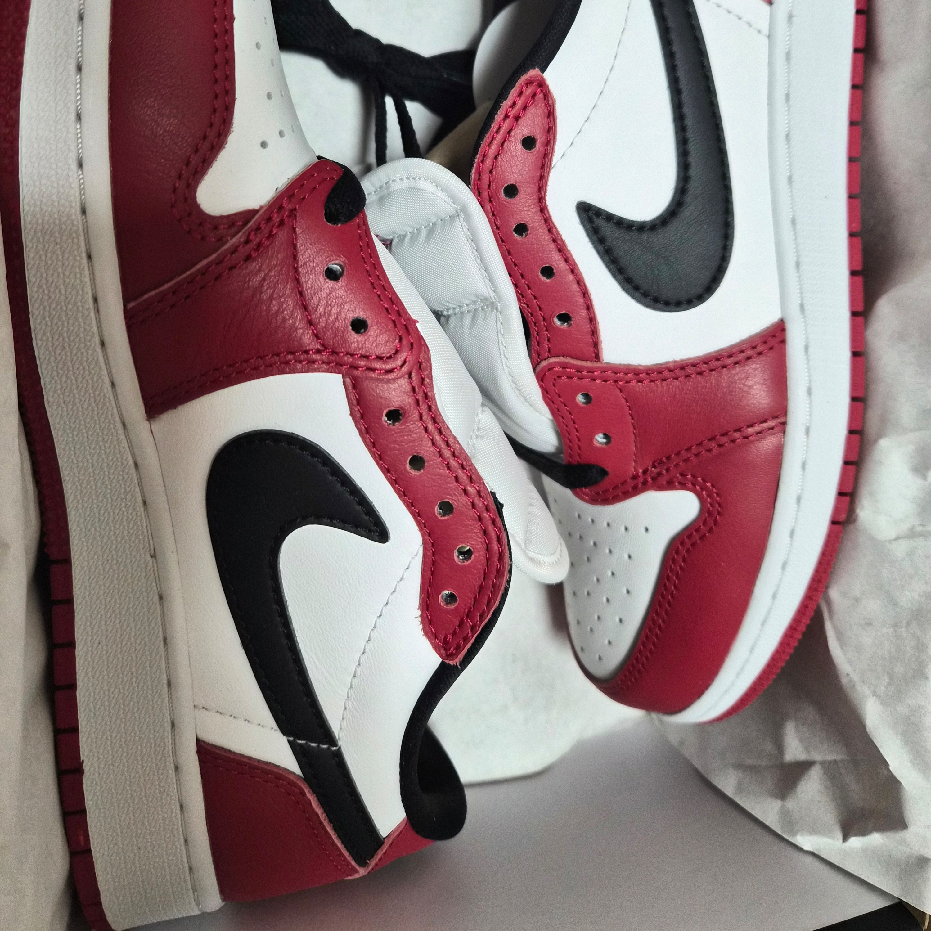 Jordan 1 Retro Low OG Chicago, (GS) Jordan 1 Retro Low OG Chicago 착용 스타일