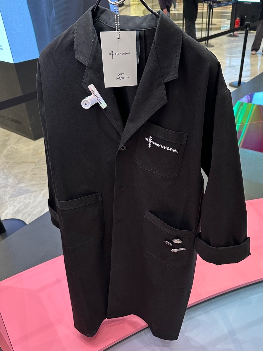 Peaceminusone x 2025 MAMA Awards Peacemamaone Cap Mesh, Peaceminusone x 2025 MAMA Awards Peacemamaone Cap Cotton 착용 스타일 - 3