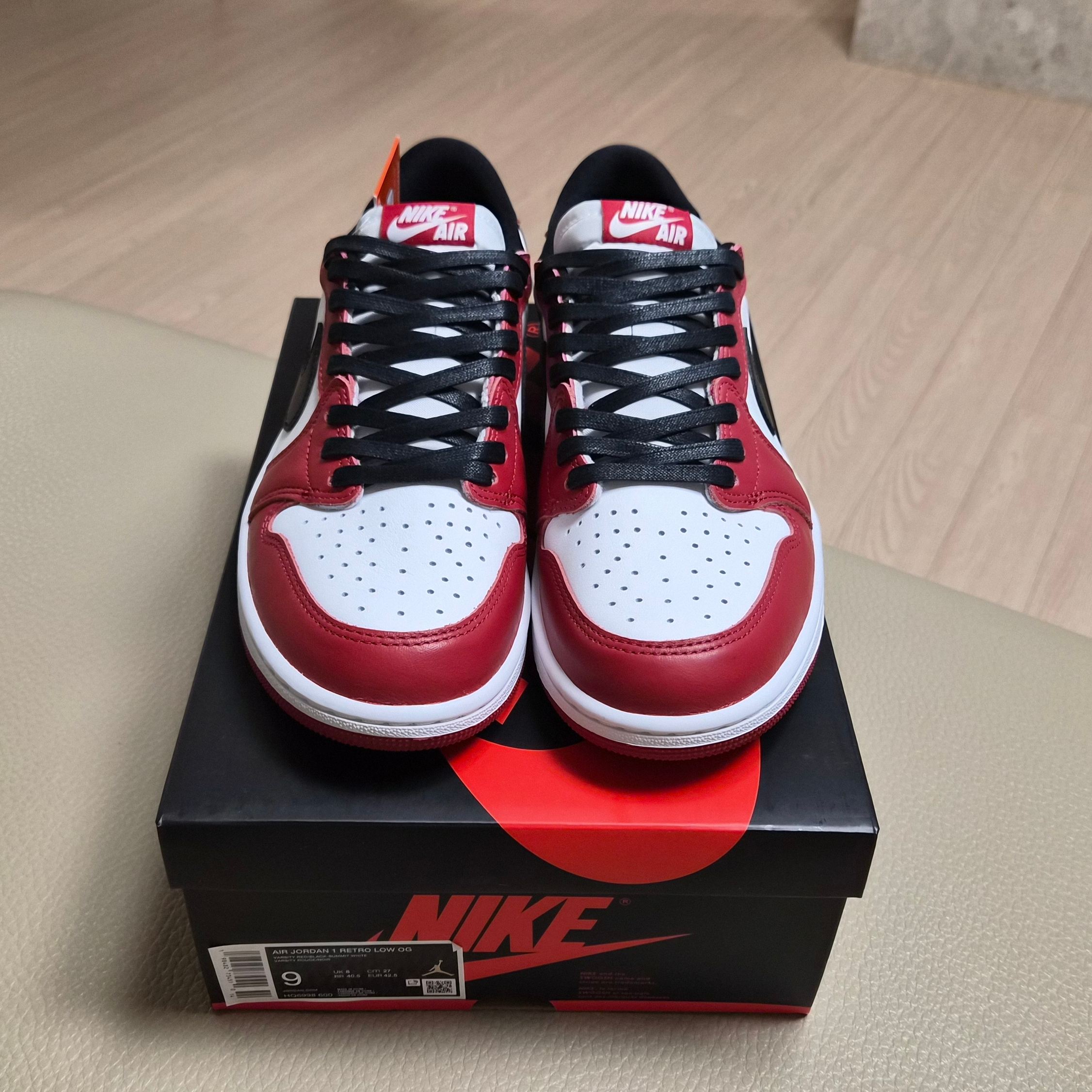 Jordan 1 Retro Low OG Chicago 착용 스타일 - 3