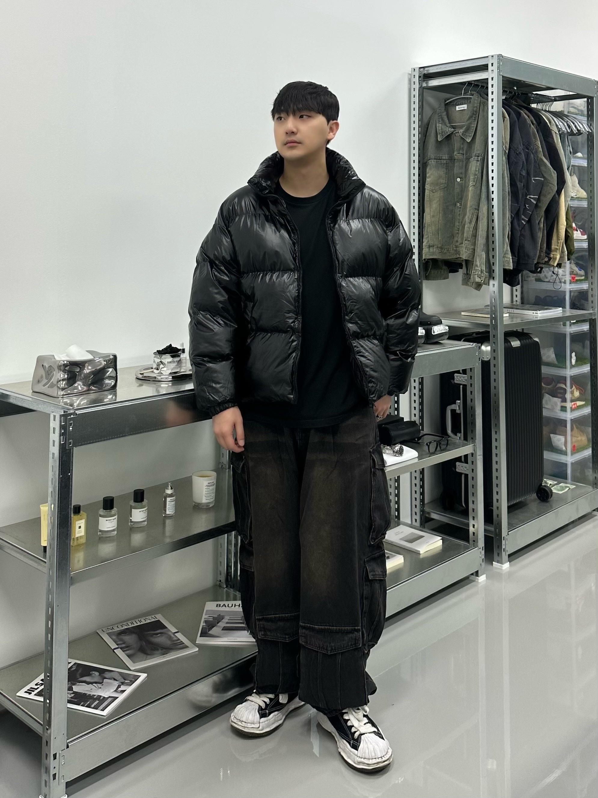 Maison Mihara Yasuhiro Peterson OG Sole Canvas Low Sneakers Black 착용 스타일 - 1