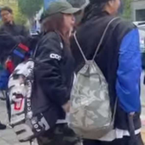 CDG x Alpha Industries Bias MA-1 Jacket Black 착용 스타일 - 2