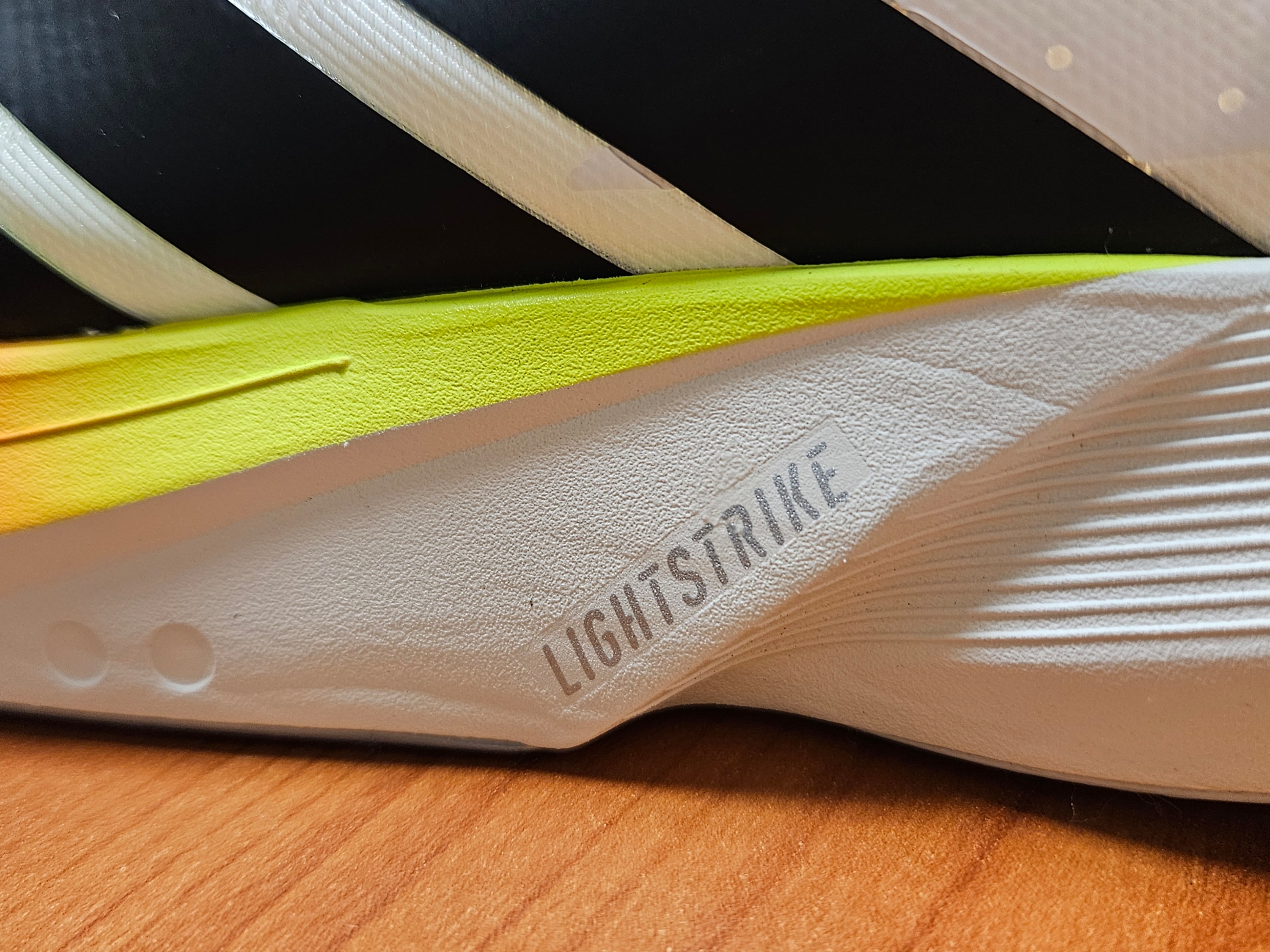 Adidas Adizero Drive RC Cloud White Core Black 착용 스타일 - 5