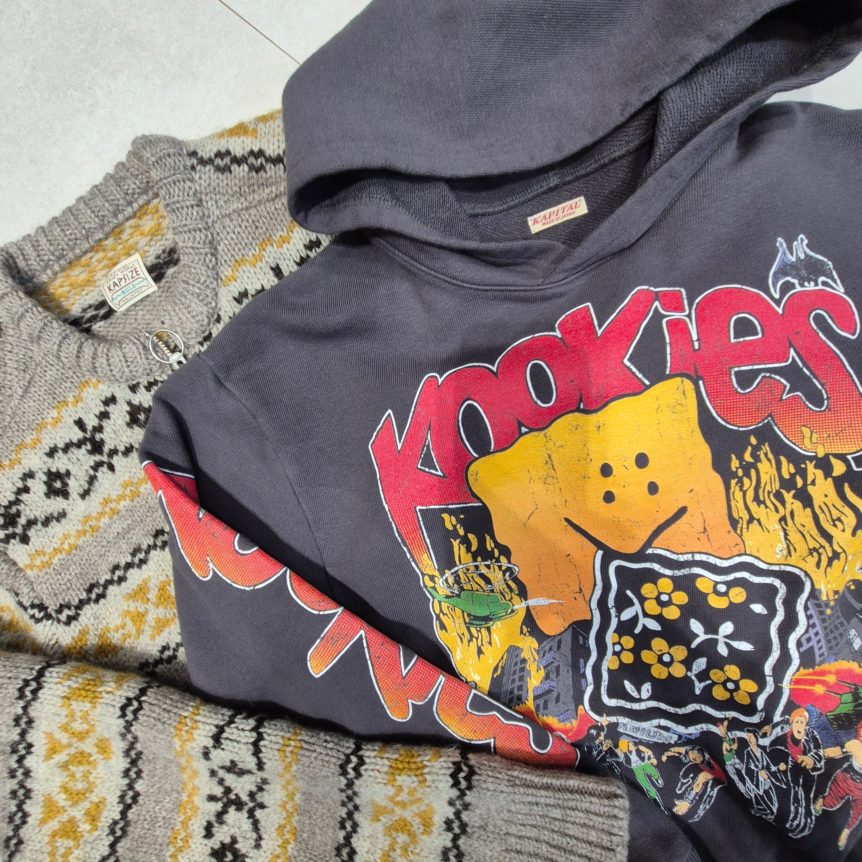 Kapital 3G Wool Yellow Knife Fair Isle Half Zip Vest Yellow, Kapital Fleece Hooded Sweatshirt Buster Peckish Rainbow Y Pt Ink Black 착용 스타일 - 1