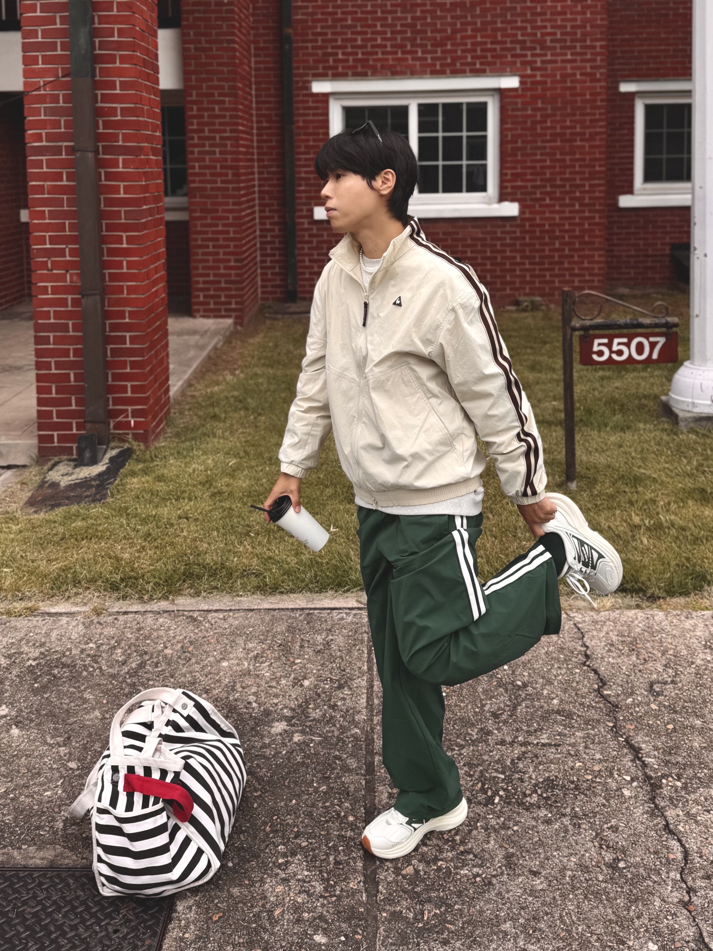 le coq sportif Nautilus Green, le coq sportif Online Exclusive Unisex Neo Sunday Deuce Jacket Ivory 착용 스타일 - 5