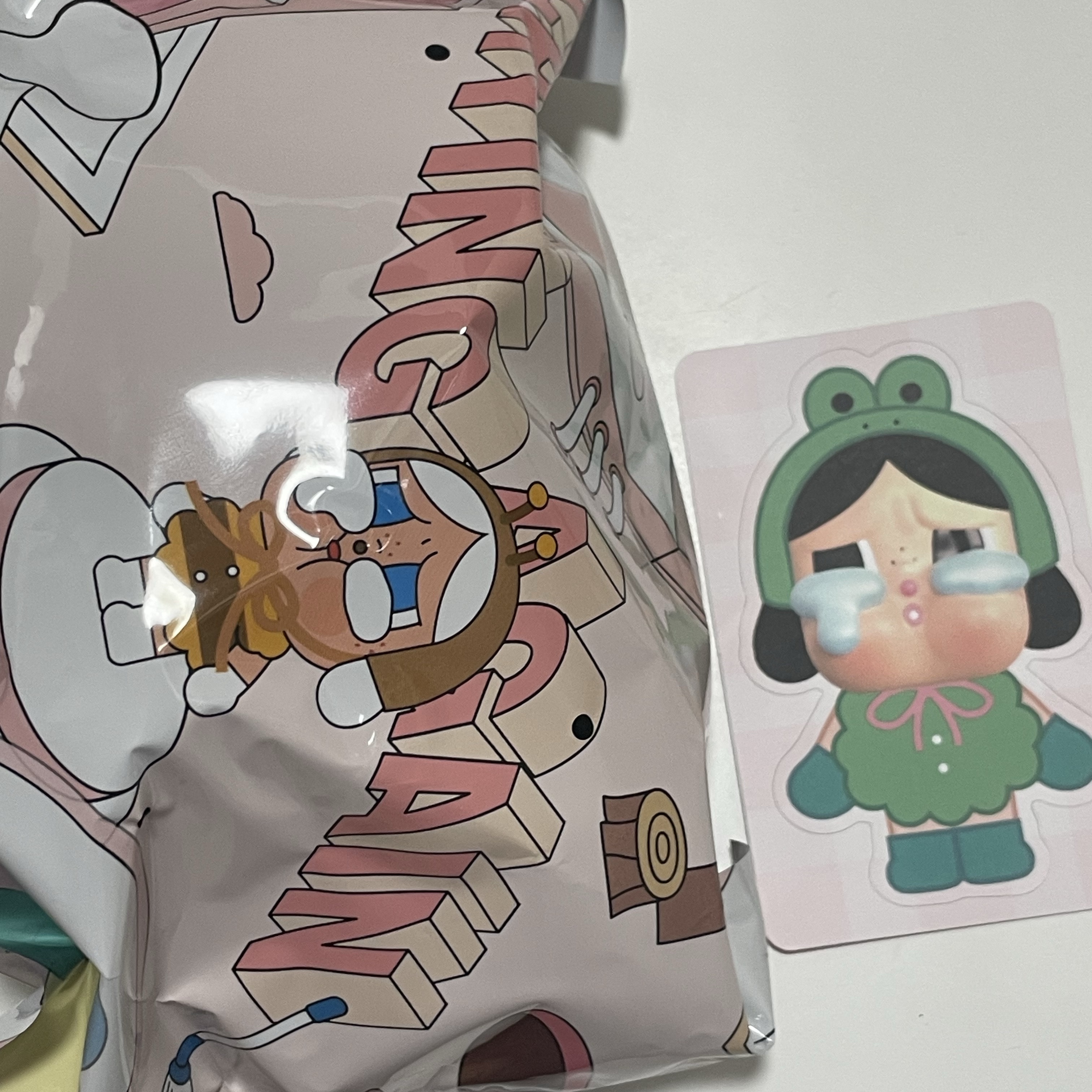 Pop Mart Crybaby Crying Again Series Plush Keyring Sealed Case (1 Blind Box) 착용 스타일 - 2