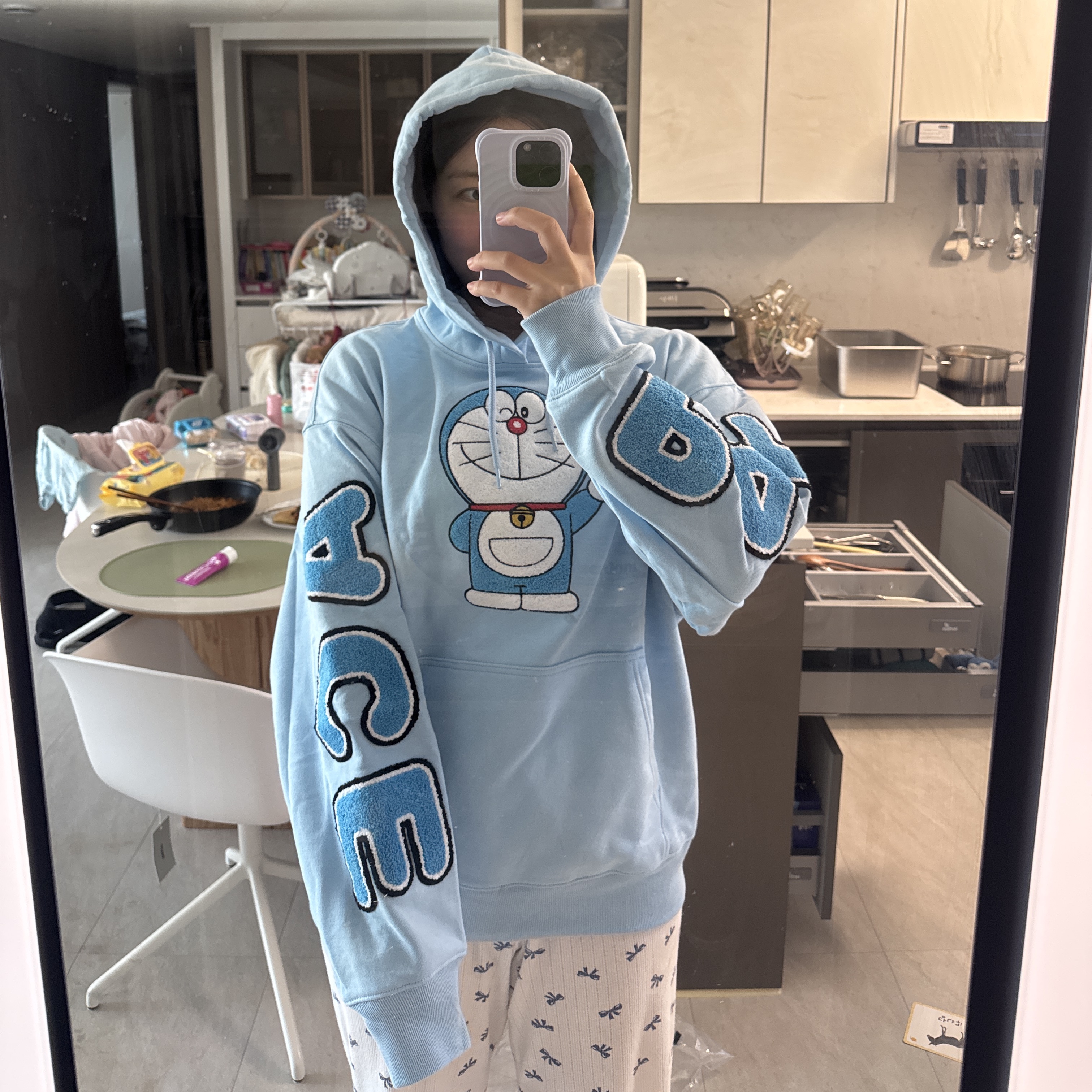 Palace x Doraemon Hood Blue - 25FW 착용 스타일
