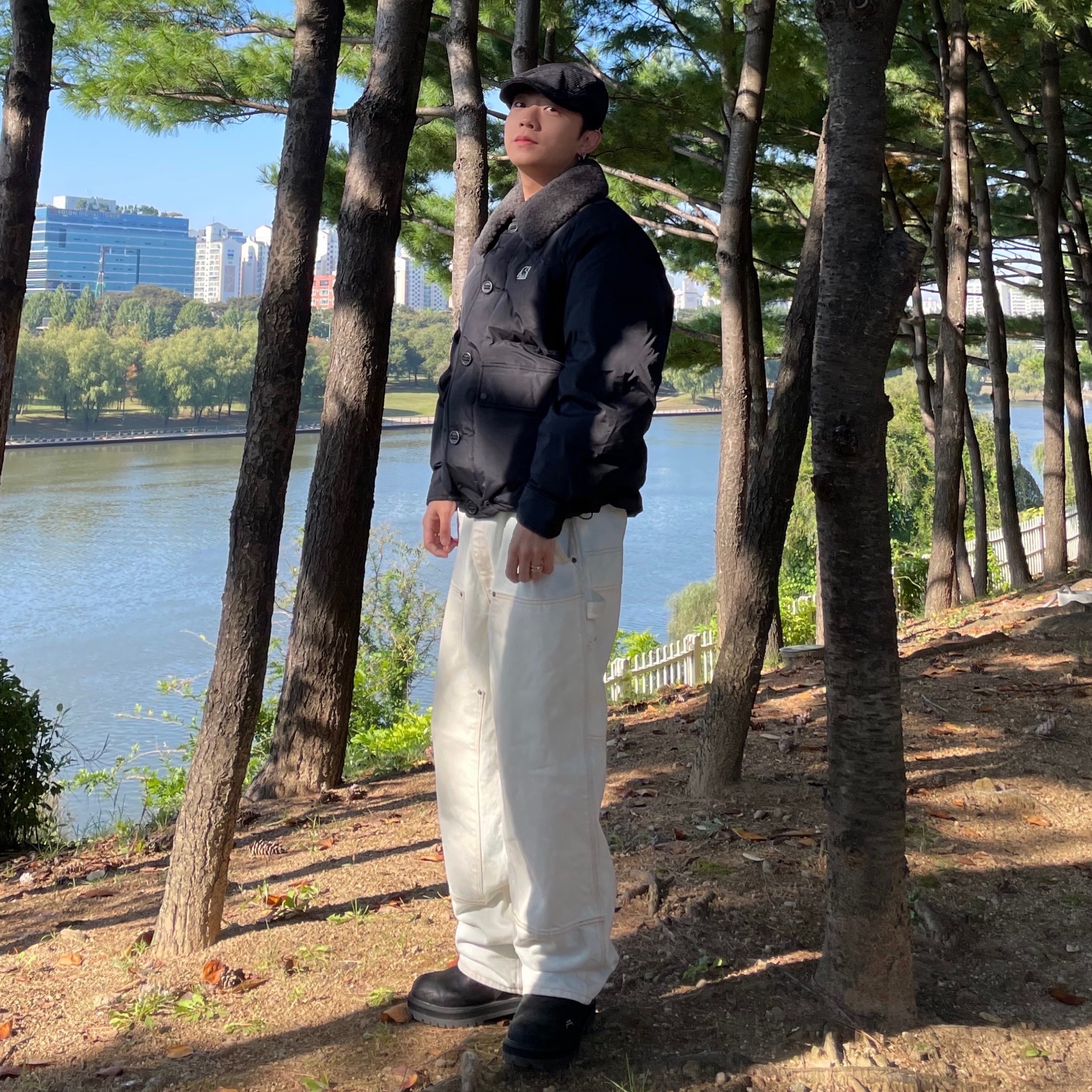 Nos Couleurs Paisley Rivet Hunting Cap Black 착용 스타일 - 2